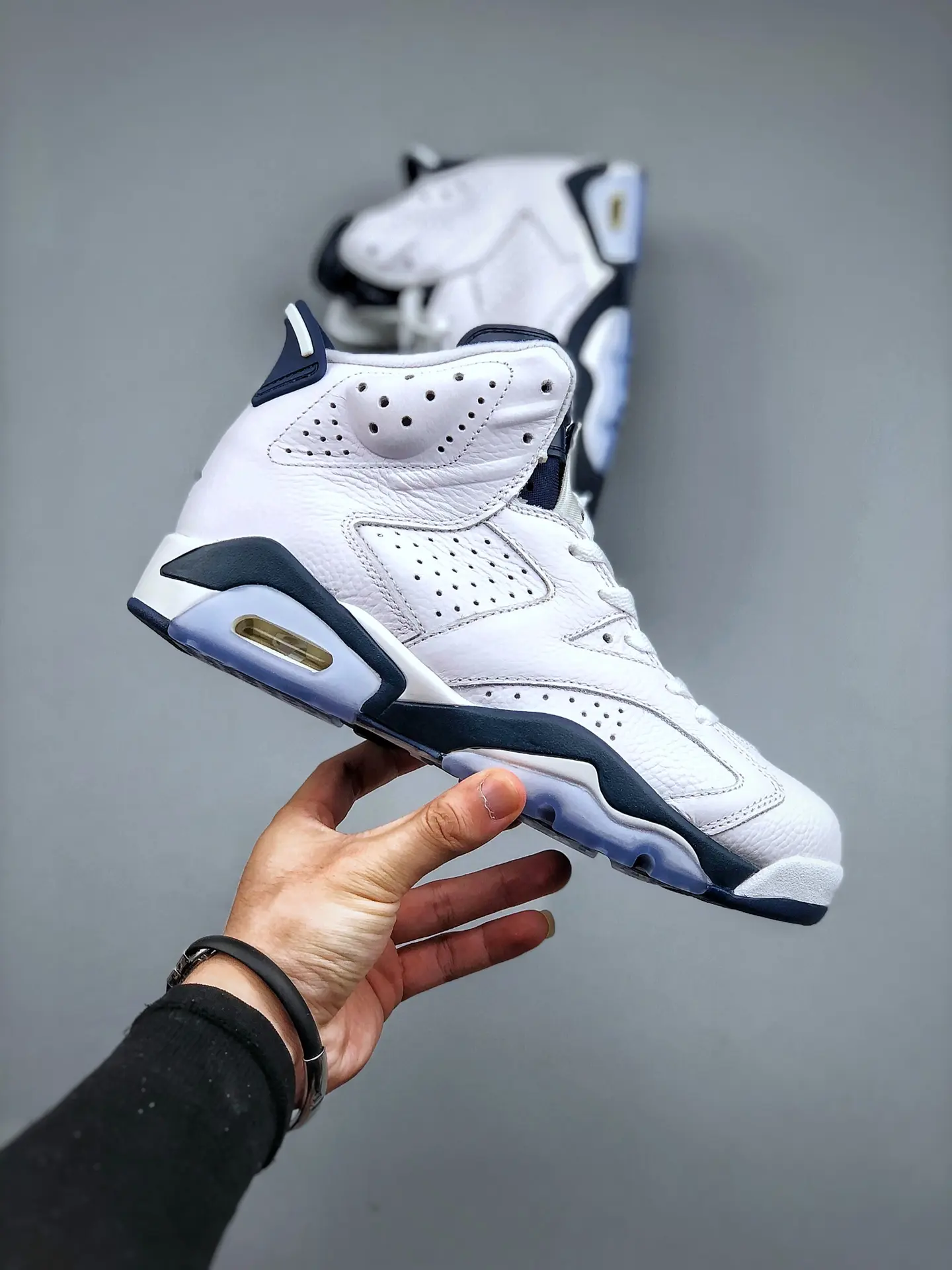 The Ultimate Guide to Replica Air Jordan 6 Retro Midnight Navy (2022) | YtaYta