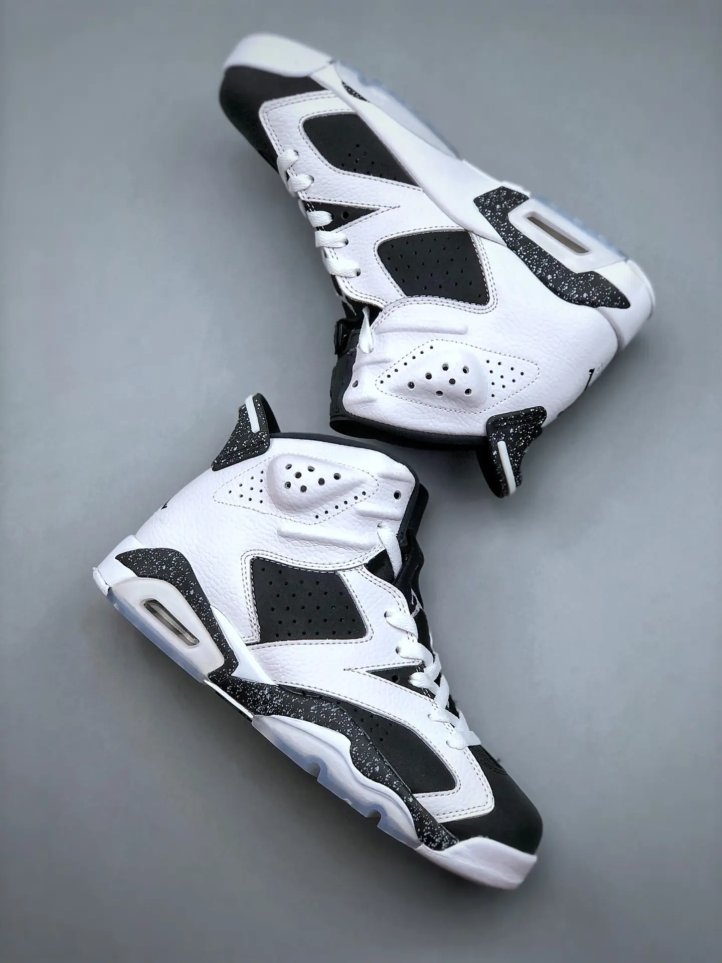 Replica Air Jordan 6 Retro 'Oreo' Sneakers - A Detailed Look | YtaYta