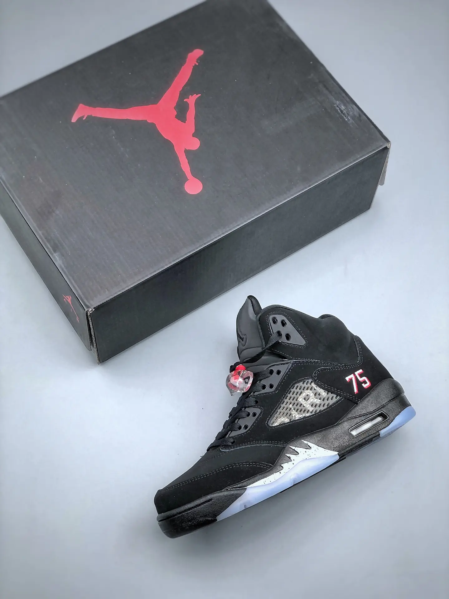 Air Jordan 5 Retro Black Metallic (2016) Replica Review | YtaYta