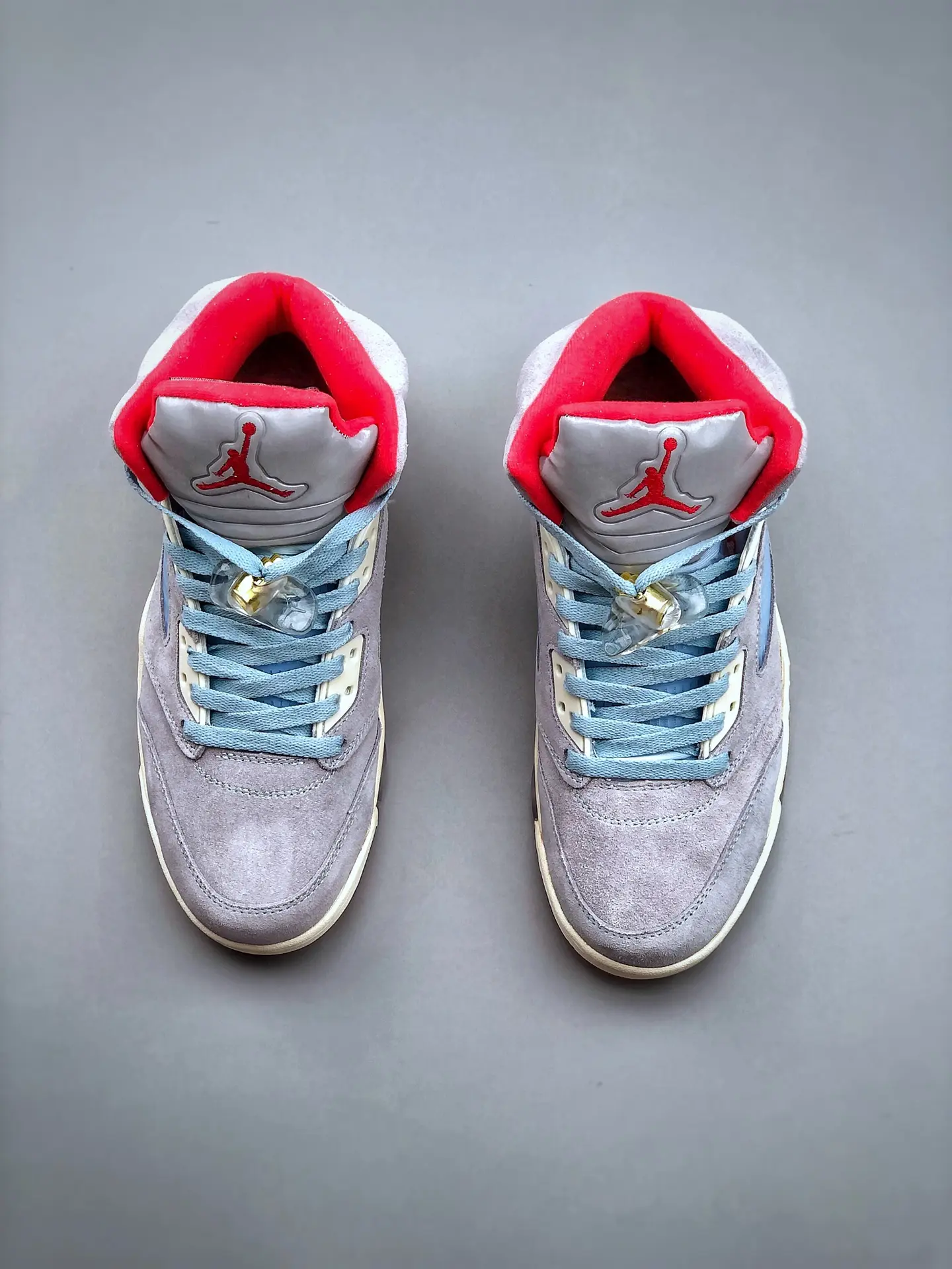 Replica Air Jordan University Red: A Detailed Look at Trophy Room x Jordan 5 Retro Ice Blue | YtaYta