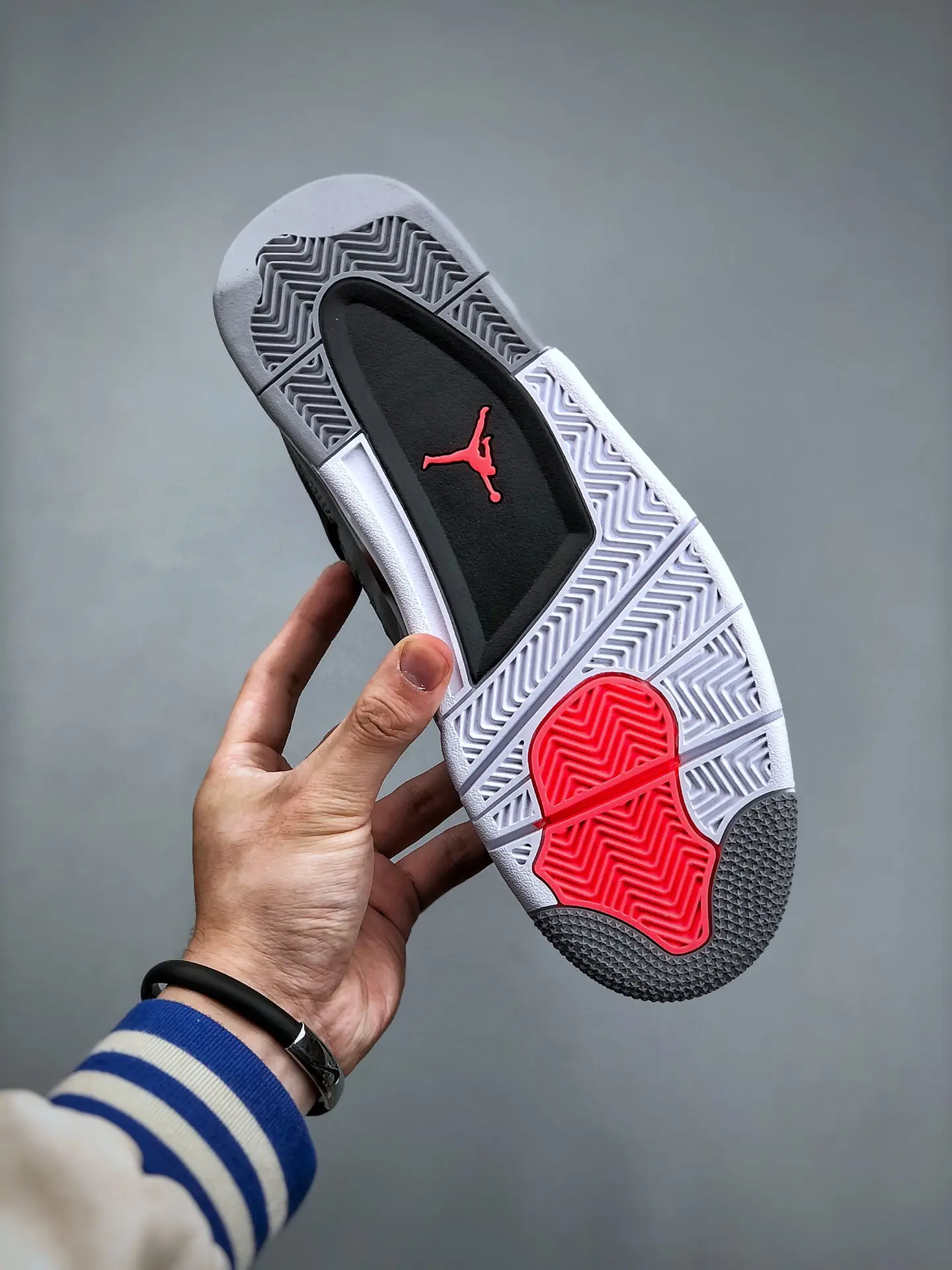 Unveiling the Jordan Youth Air Jordan 4 GS Infrared – Size 3.5Y | YtaYta