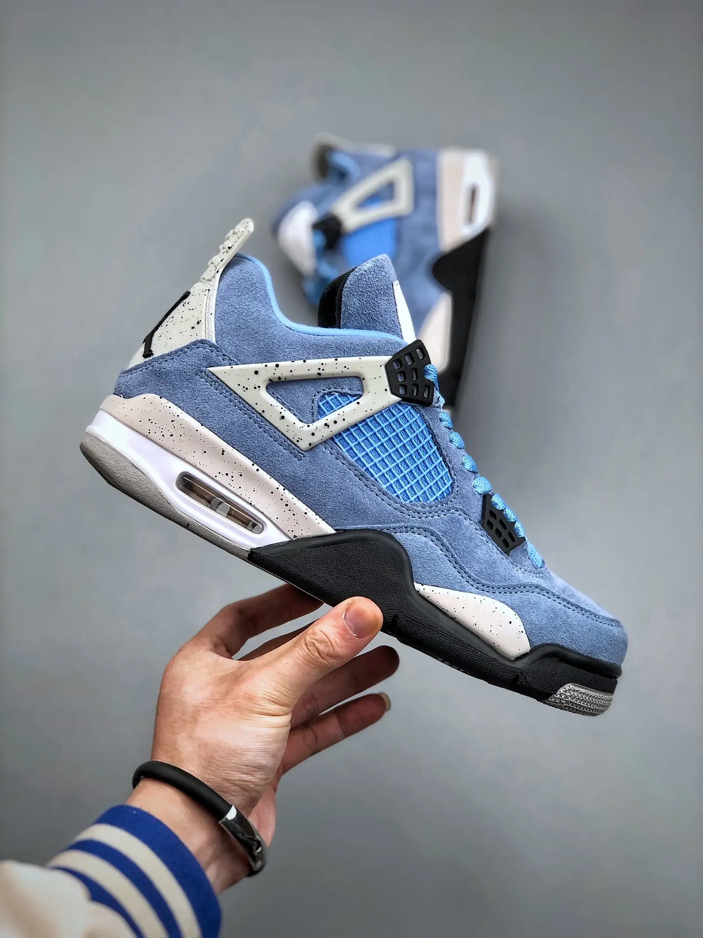 Replica Air Jordan 4 Retro “University Blue” Sneakers for Sale in Los Angeles | YtaYta