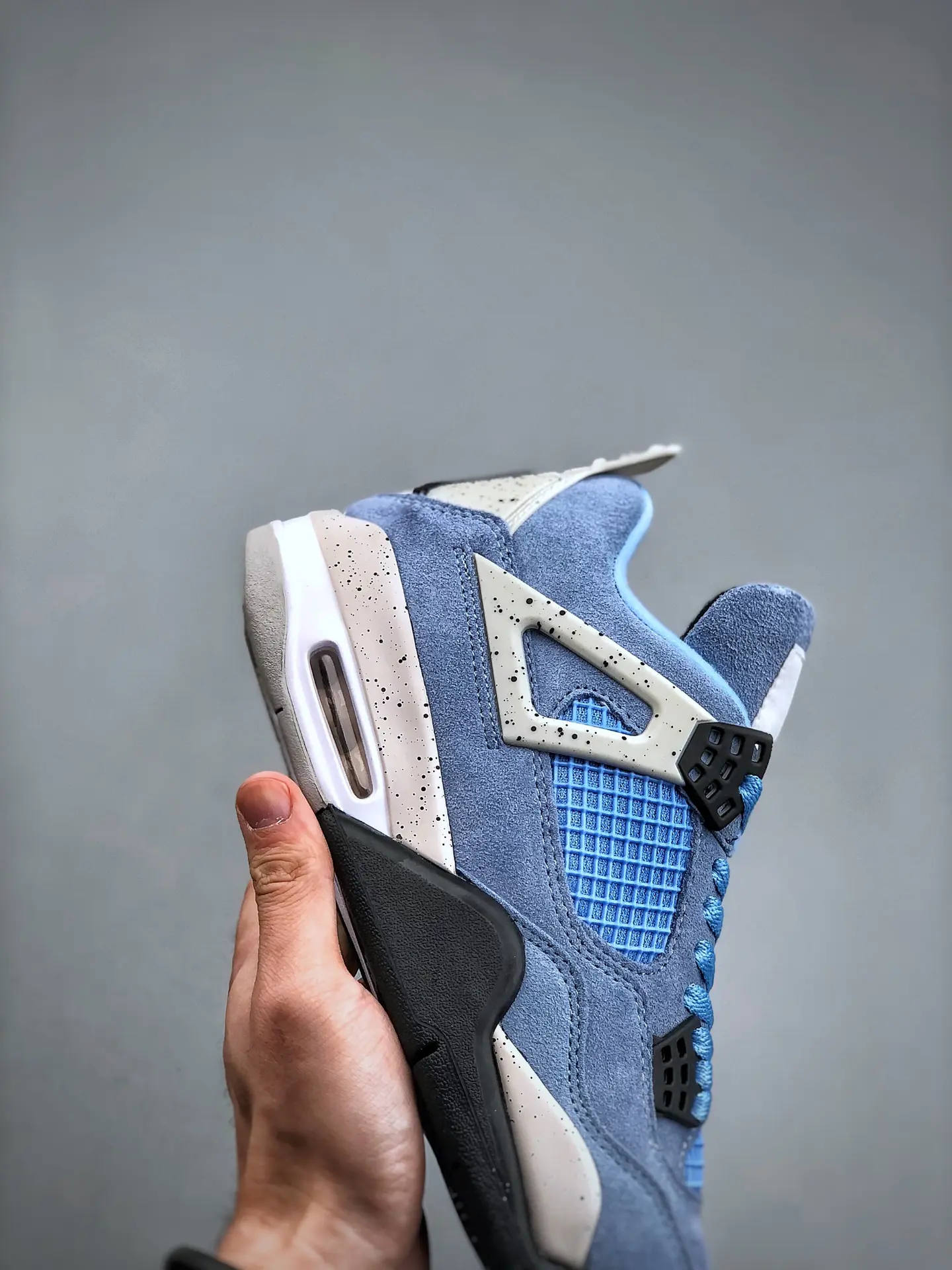 Replica Air Jordan 4 Retro “University Blue” Sneakers for Sale in Los Angeles | YtaYta