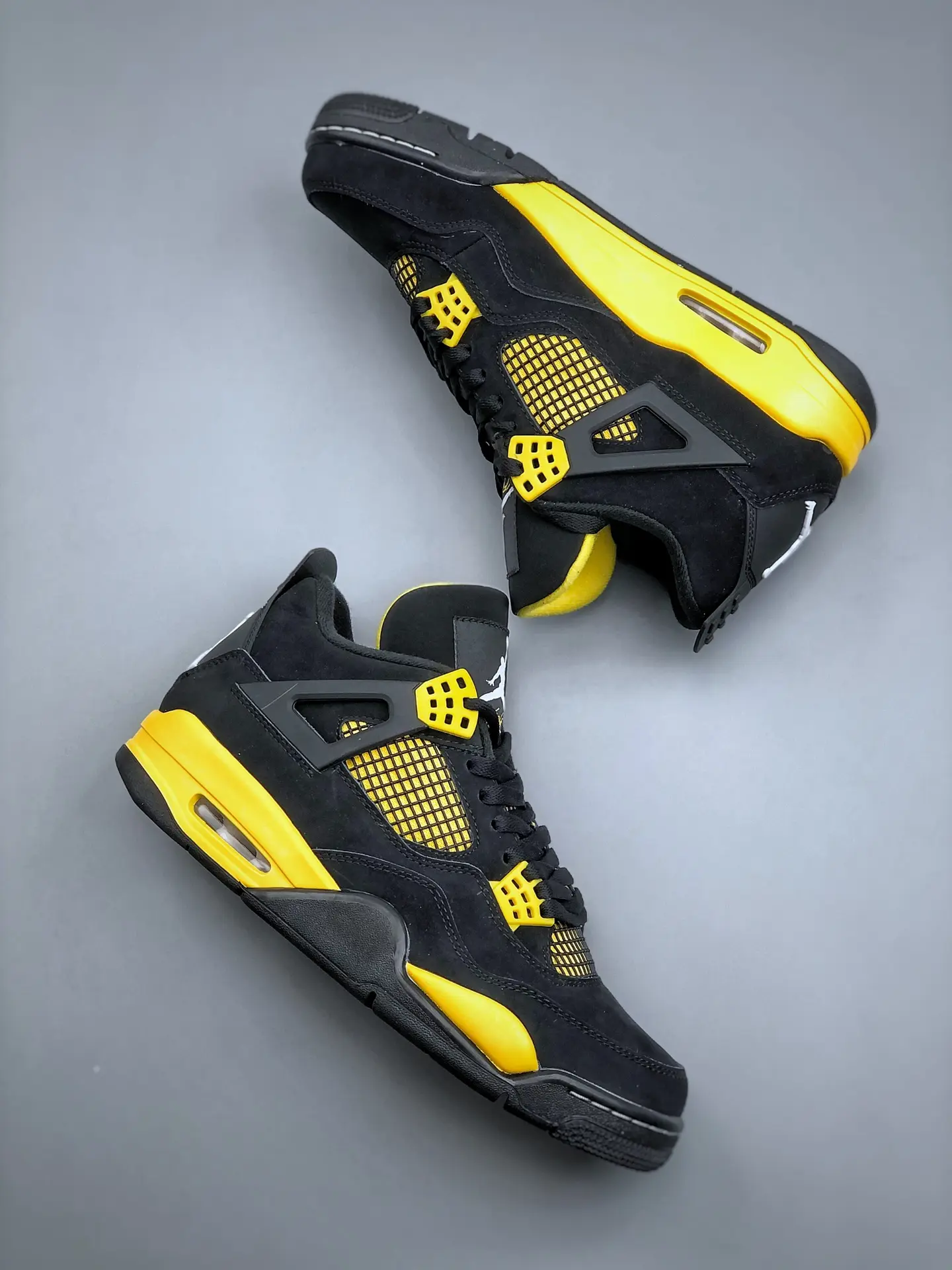 Air Jordan 4 Retro 'Thunder' 2023 - Black/Yellow: Real vs. Replica | YtaYta