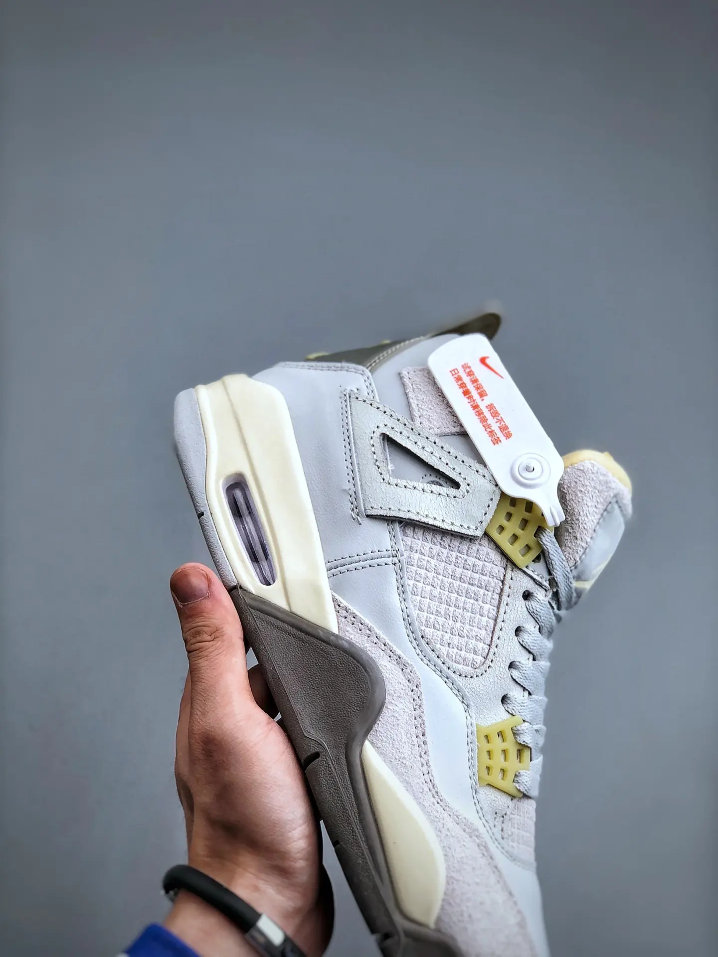 Nike Air Jordan 4 Retro SE 'Craft' Photon Dust Replica - An In-Depth Review | YtaYta