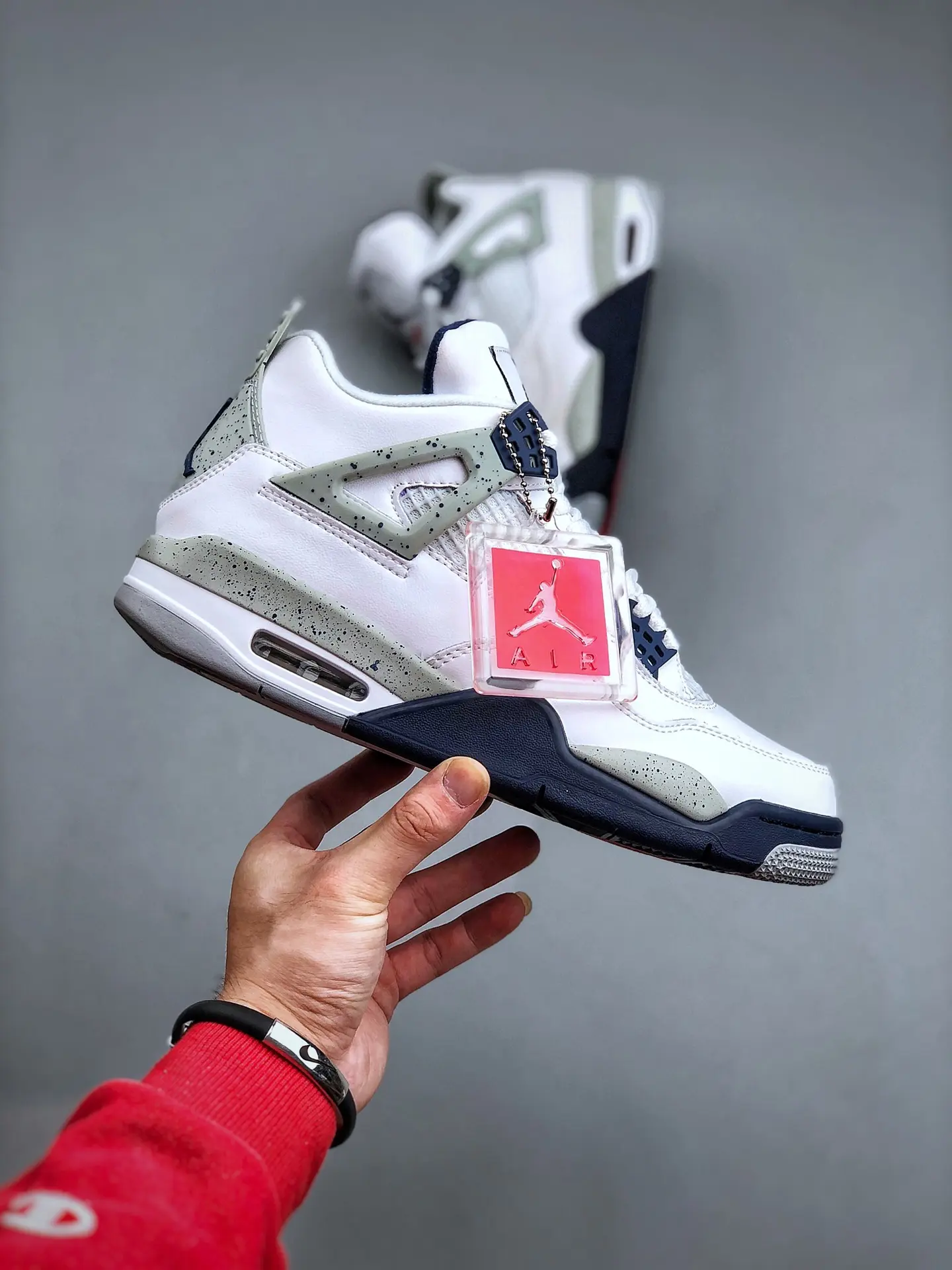 The Allure of Air Jordan 4 Retro 'Midnight Navy' Replicas: A Deep Dive | YtaYta