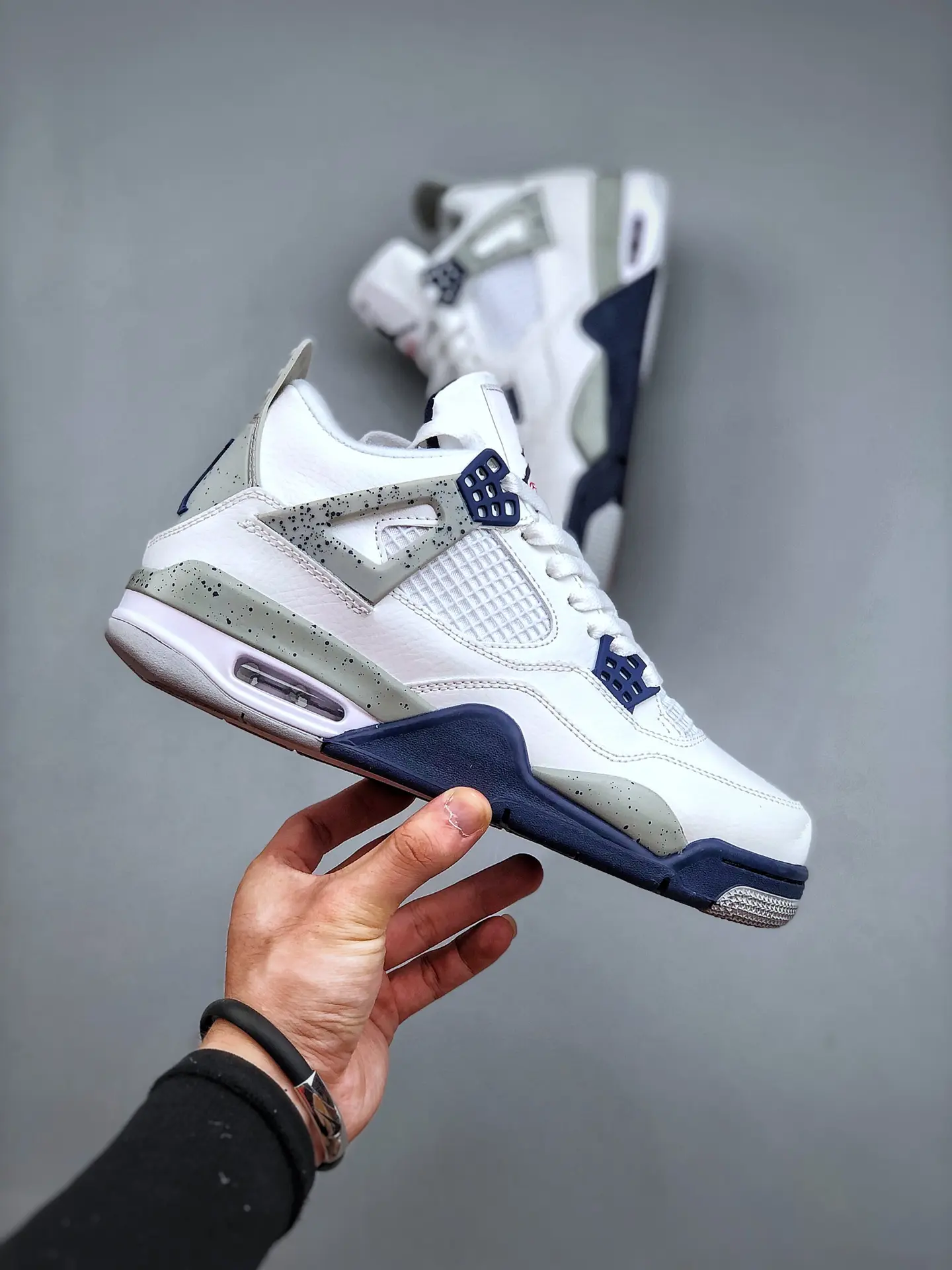 Air Jordan 4 Retro Midnight Navy Replica: Quality and Style Unveiled | YtaYta