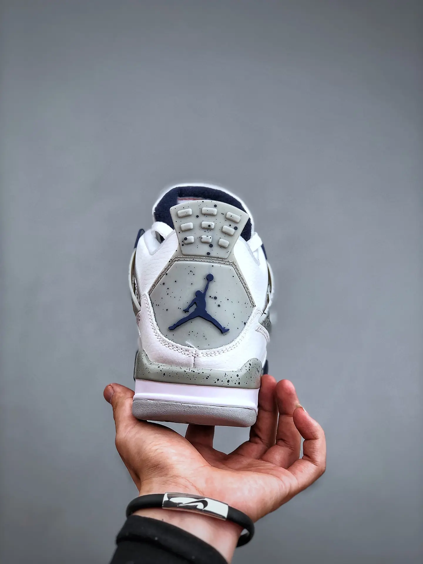 Air Jordan 4 Retro Midnight Navy Replica: Quality and Style Unveiled | YtaYta