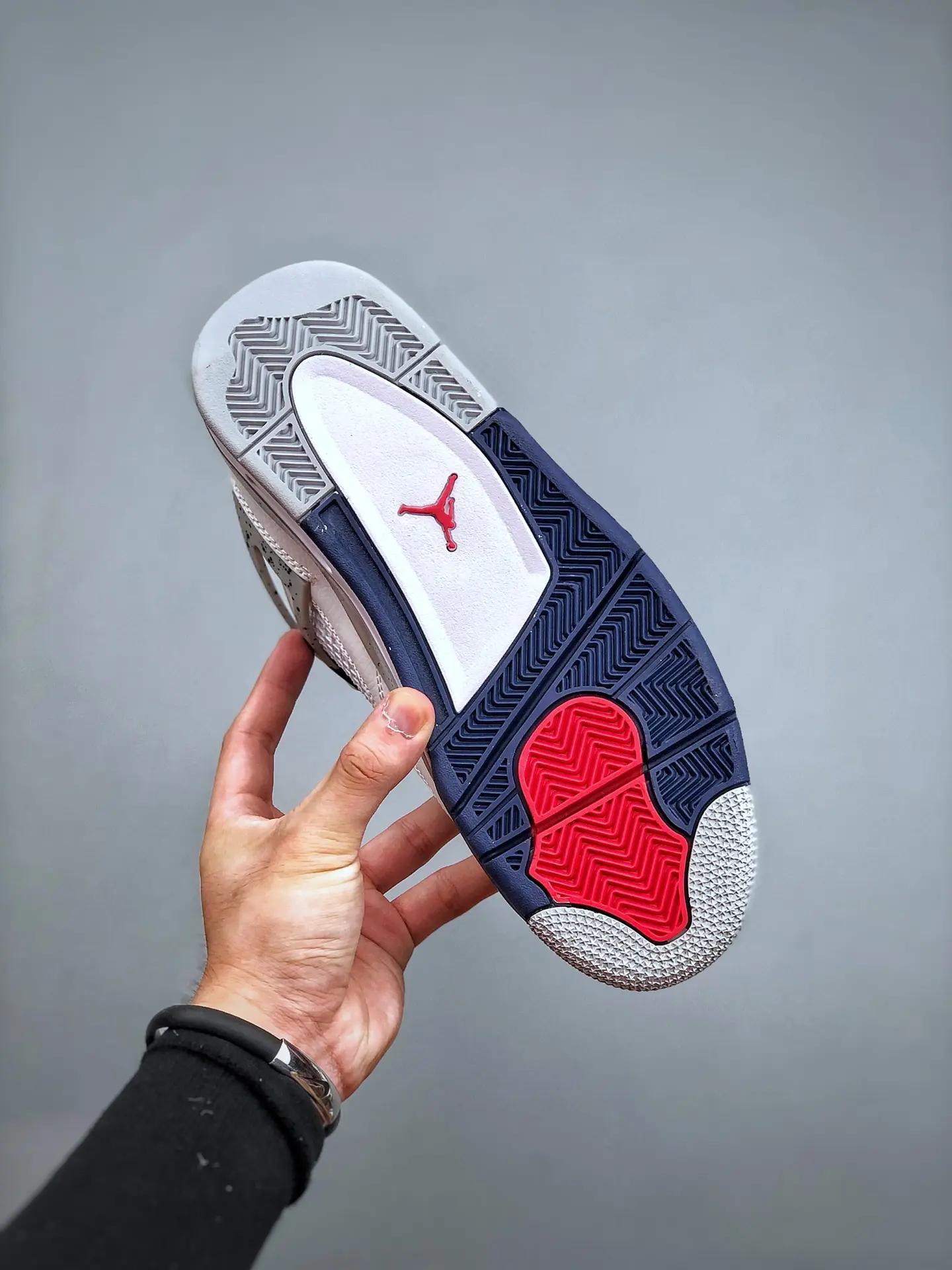 Air Jordan 4 Retro Midnight Navy Replica: Quality and Style Unveiled | YtaYta