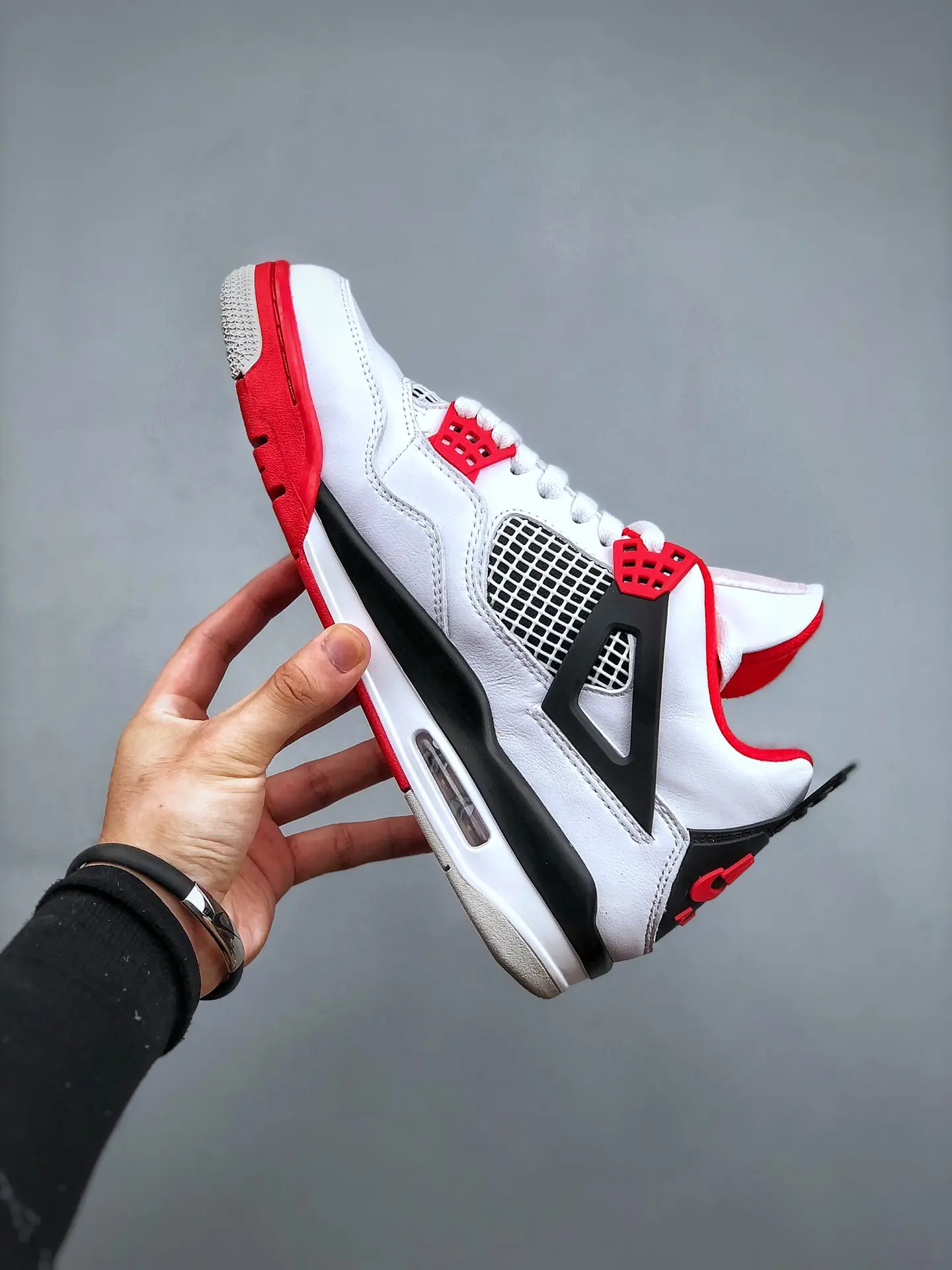 Air Jordan 4 Retro OG 'Fire Red' 2020 Replica: An In-Depth Review | YtaYta