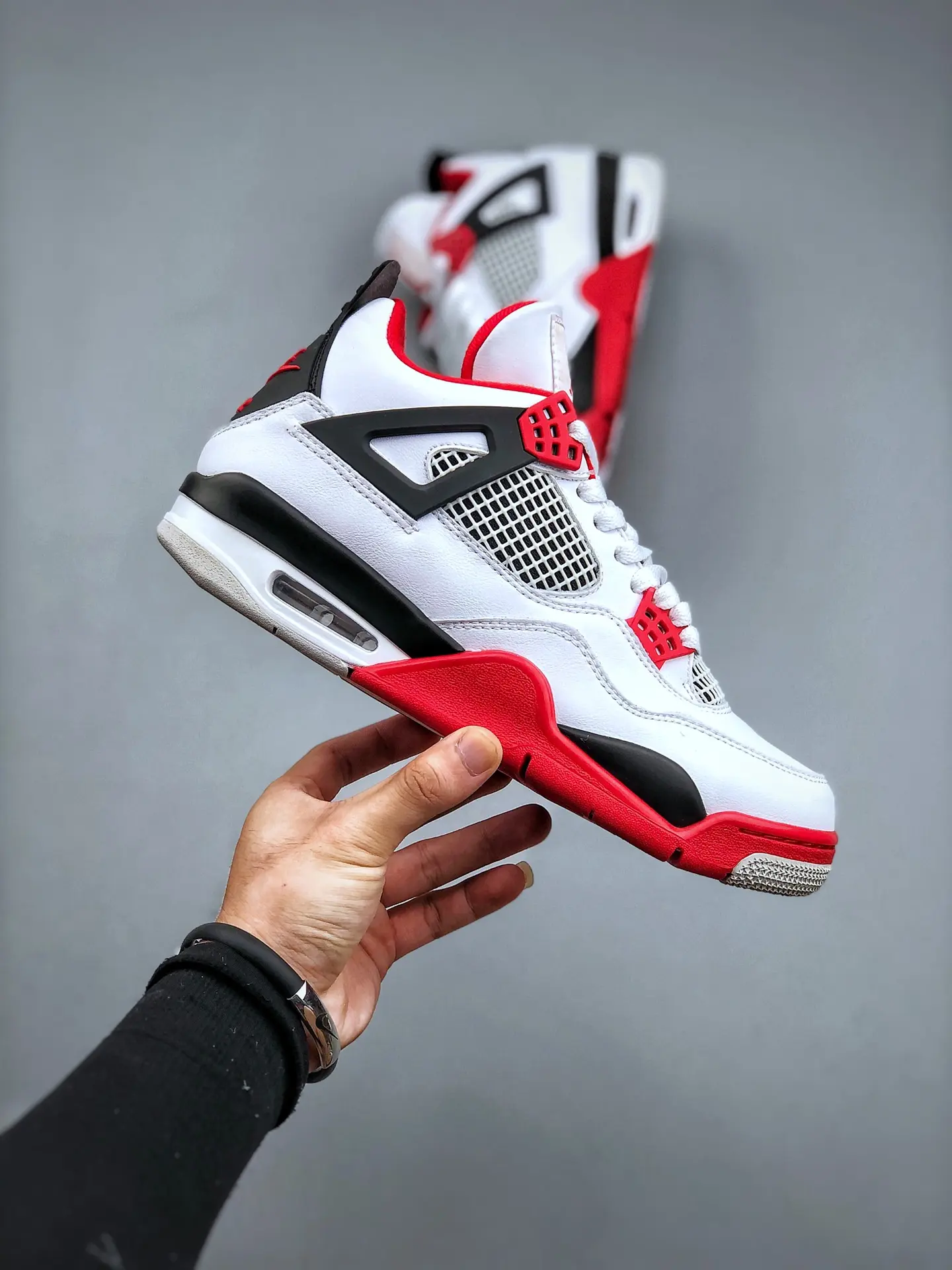 Air Jordan 4 Retro OG 'Fire Red' 2020 Replica: An In-Depth Review | YtaYta