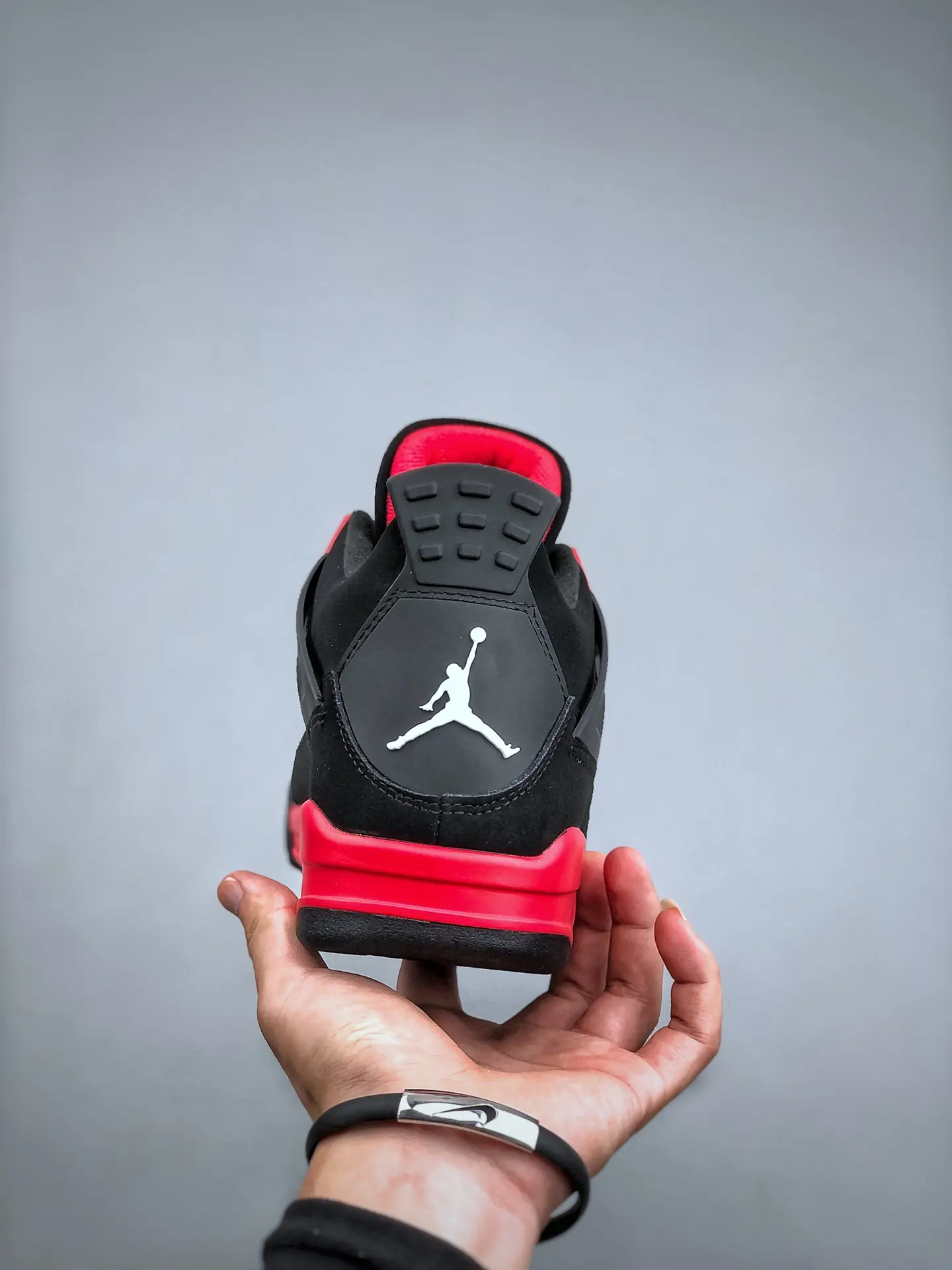 Air Jordan 4 Red Thunder Replica: A Deep Dive into the Iconic Sneaker | YtaYta