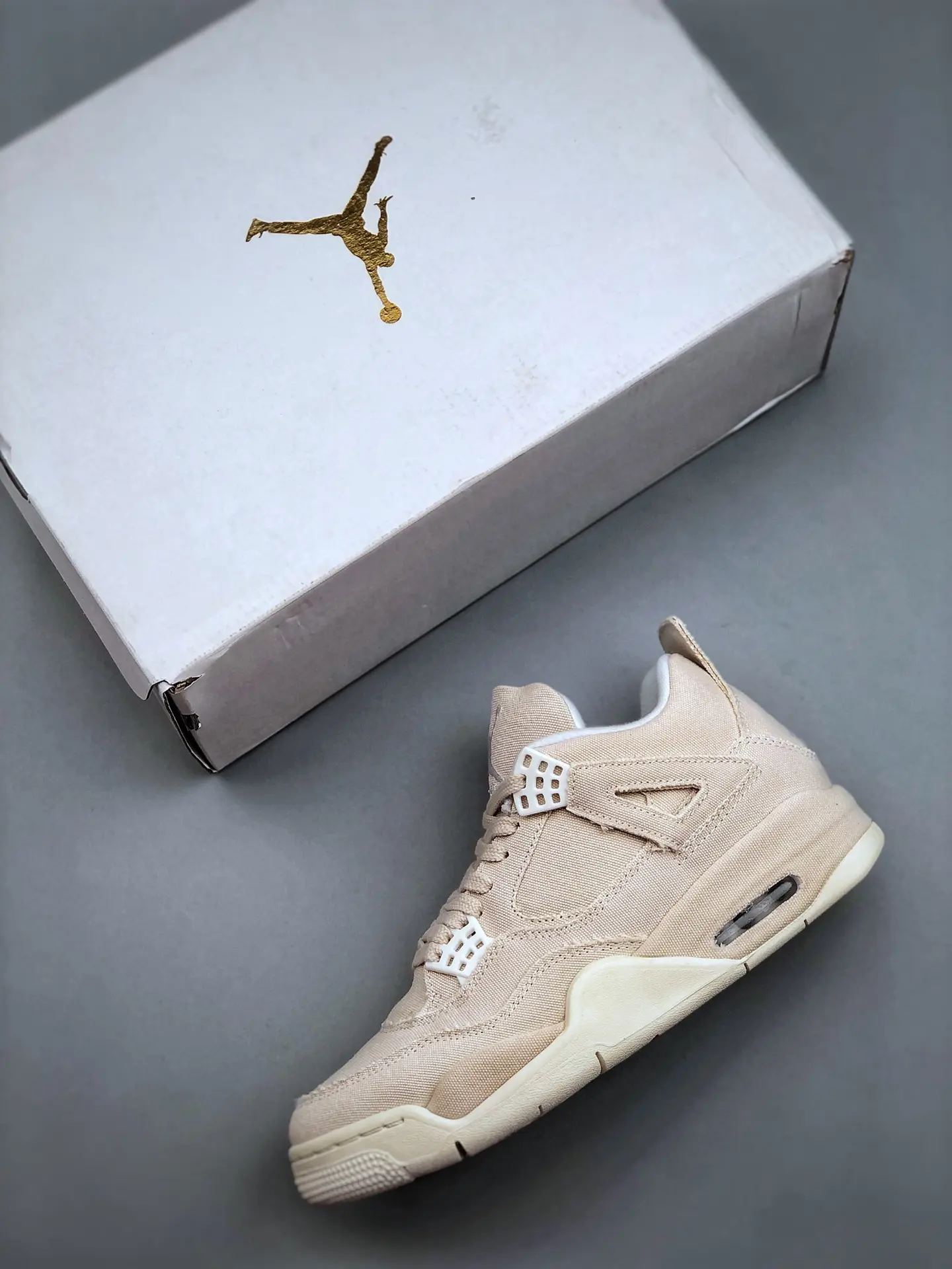 The Versatile Allure of Air Jordan 4 Retro 'Blank Canvas' Replica | YtaYta