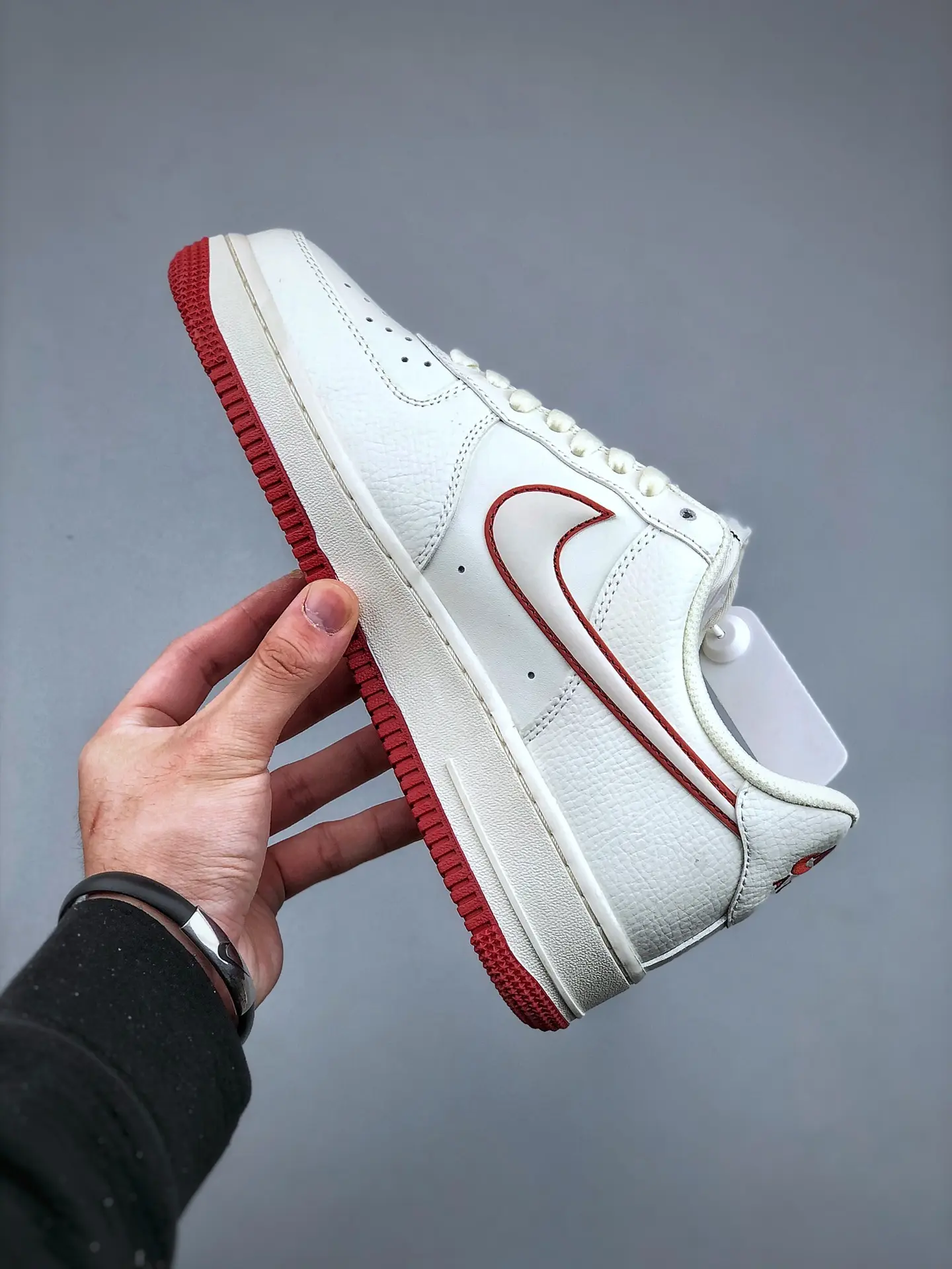 A Comprehensive Guide to Replica Nike Air Force Sneakers: Styles, Pros, Cons, and More | YtaYta