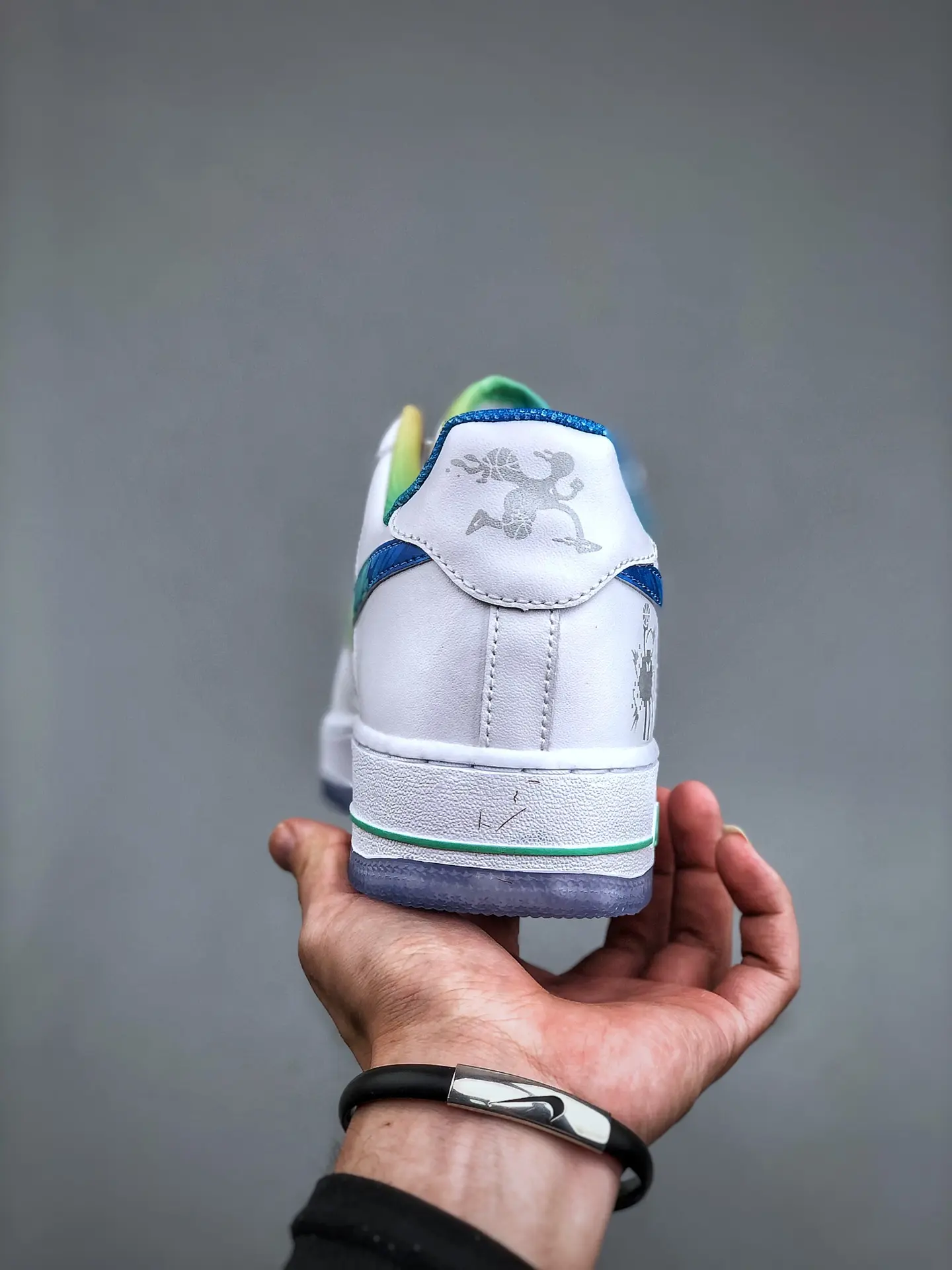 Unveiling the Nike Air Force 1 LV8 Kids' Shoes in White: A Replica Review | YtaYta