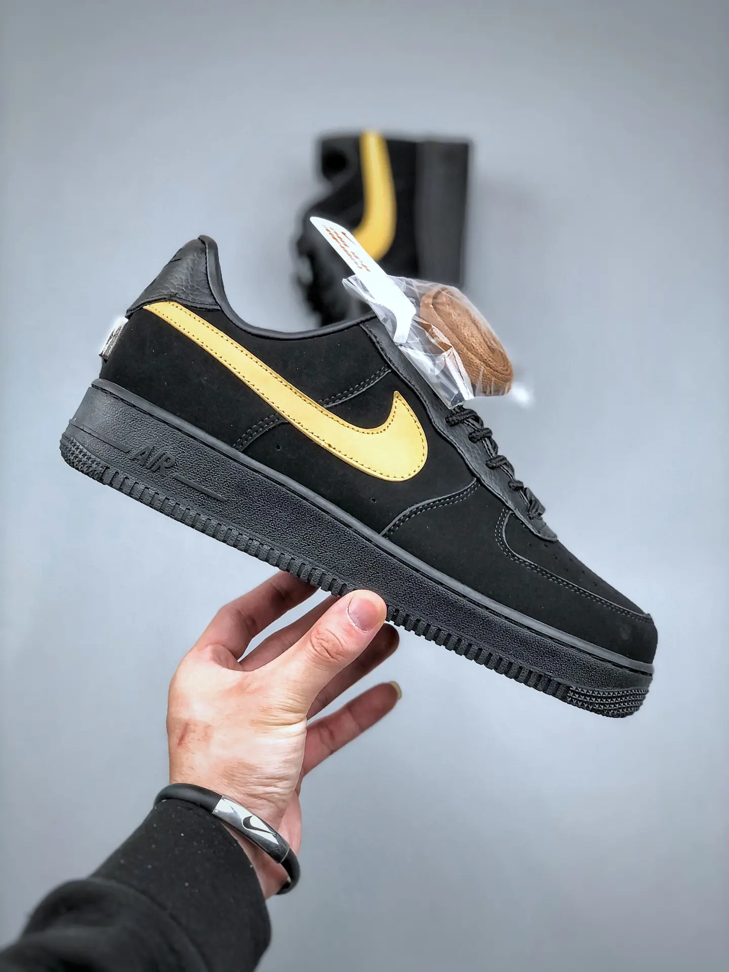 Replica Nike Air Force 1 Low Cut Out Swoosh Black: A Detailed Overview | YtaYta