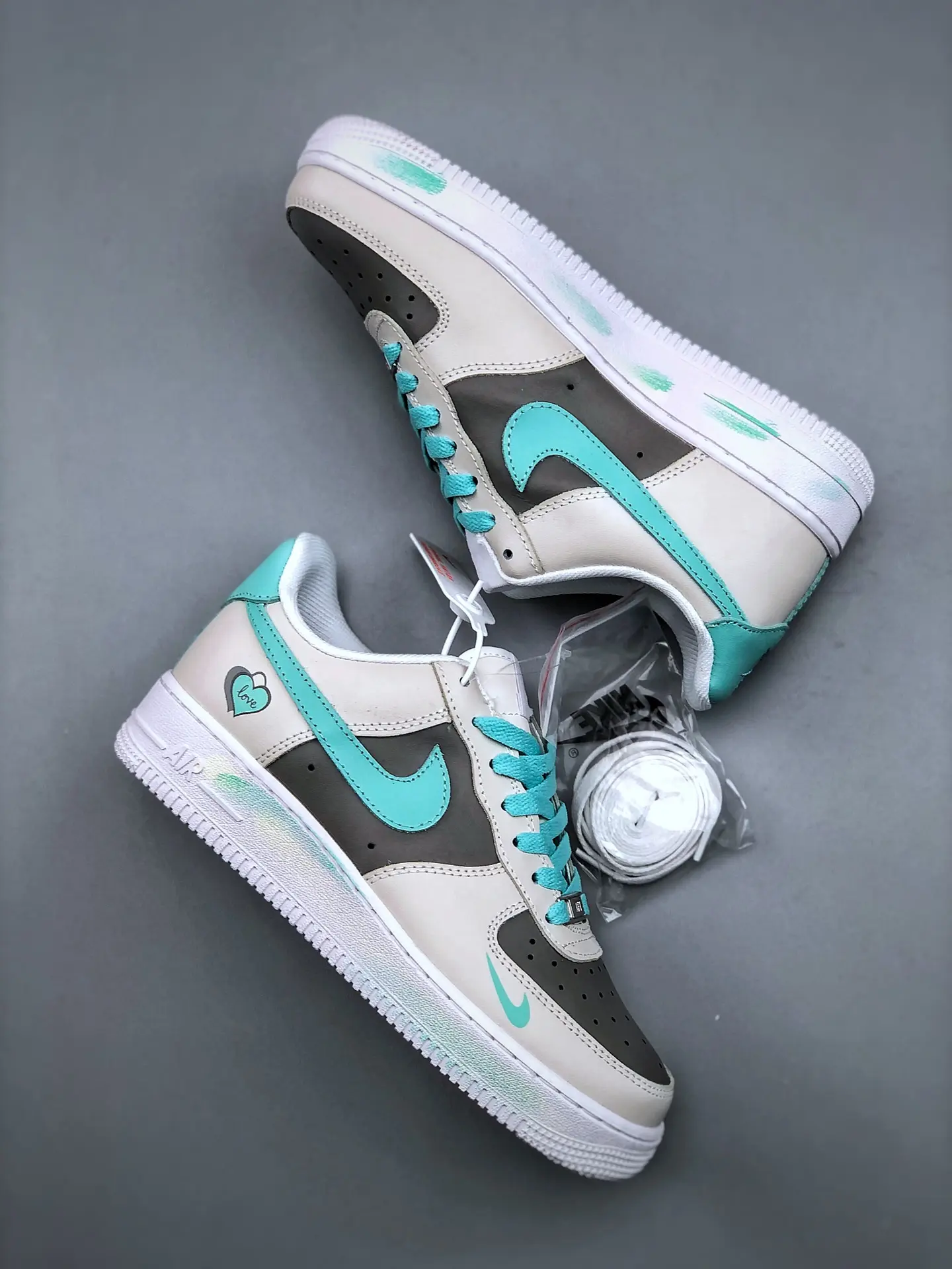 Ultimate Guide to Custom Nike Air Force 1 Sneakers: Replica vs. Authentic | YtaYta