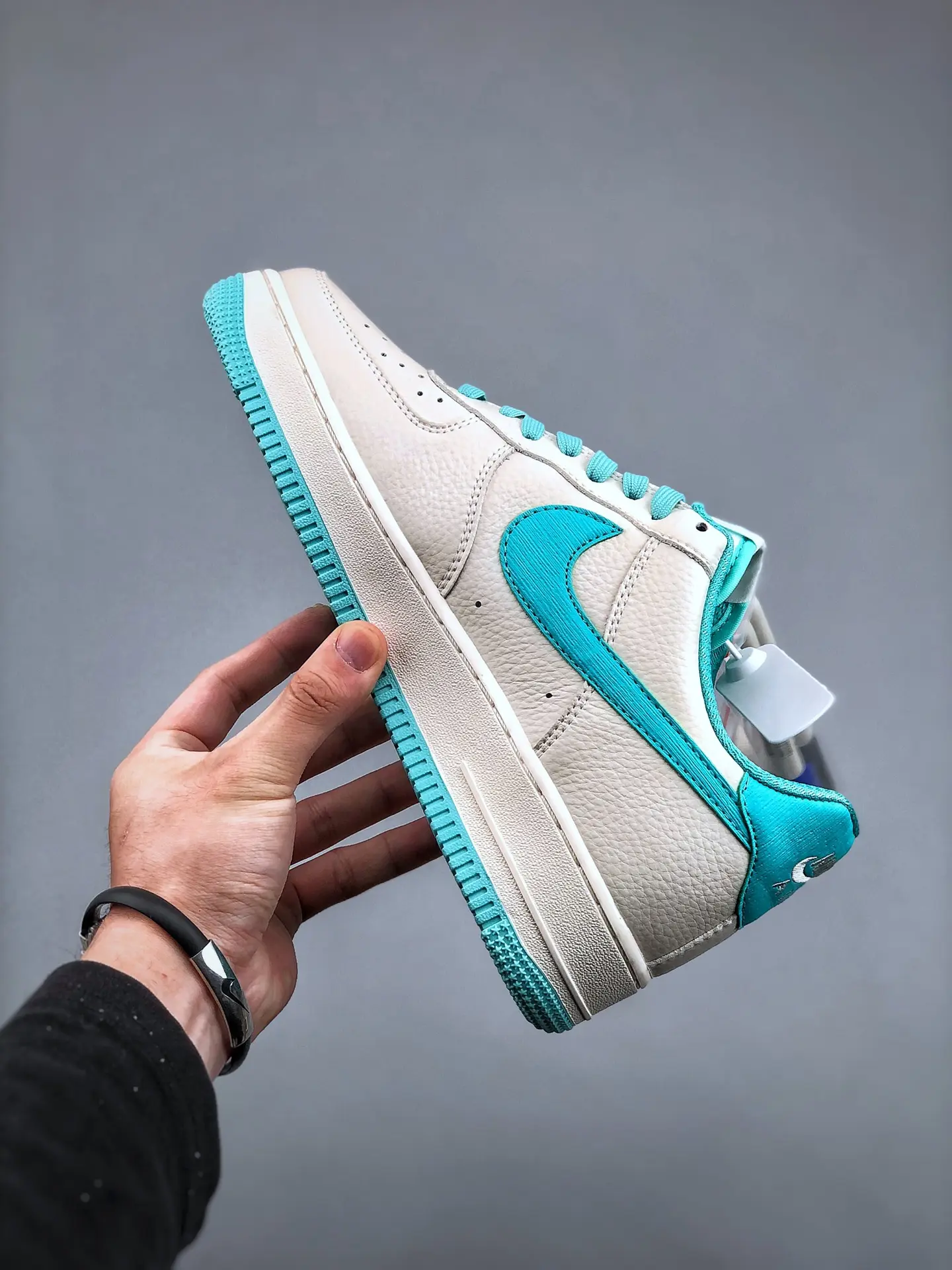 The Appeal and Pitfalls of Replica Nike Air Force 1 Sneakers | YtaYta