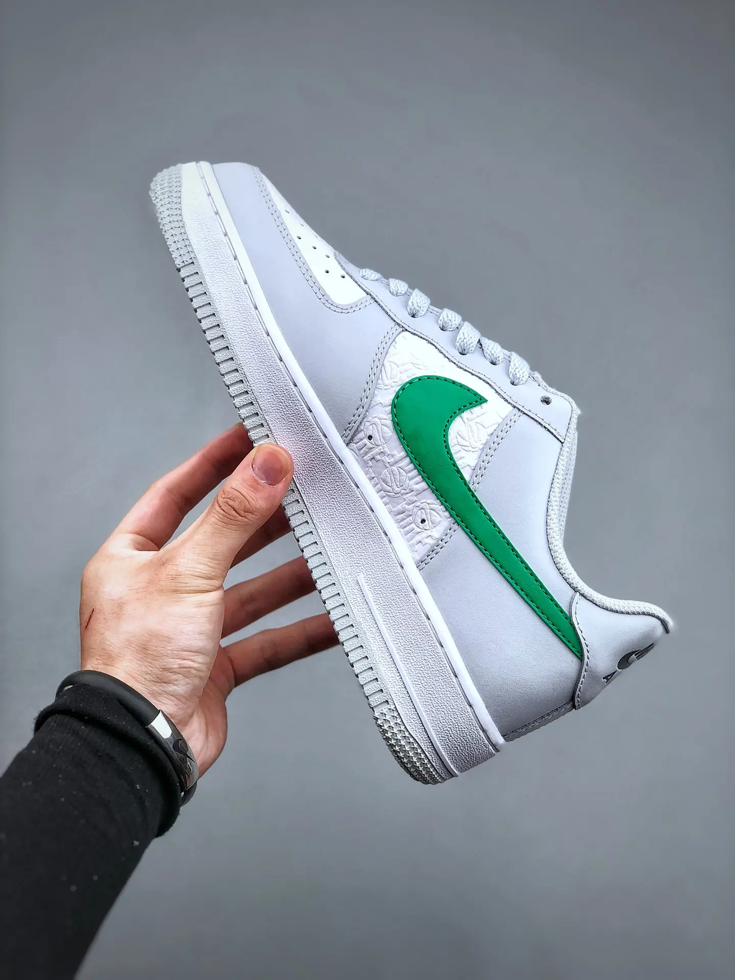 Nike Air Force 1 '07 Pine Green: A Comprehensive Review of Replica Sneakers | YtaYta