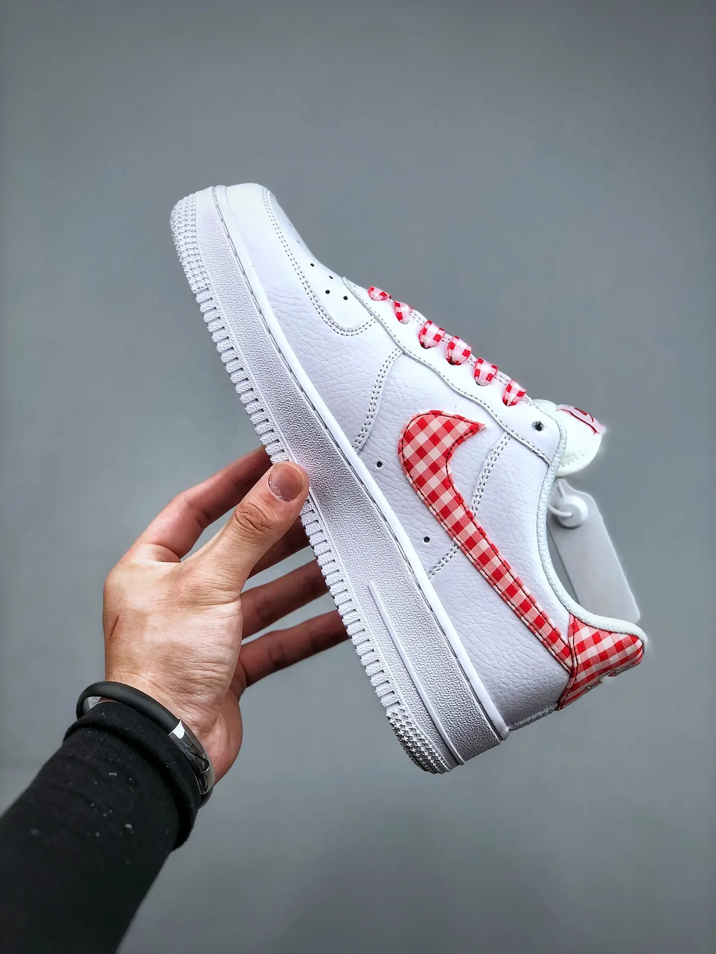 Nike Air Force 1 Low Red Gingham Replica Review: Style and Substance | YtaYta