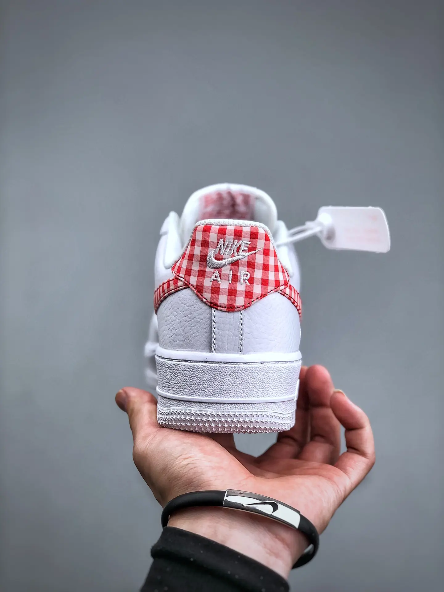 Nike Air Force 1 Low Red Gingham Replica Review: Style and Substance | YtaYta