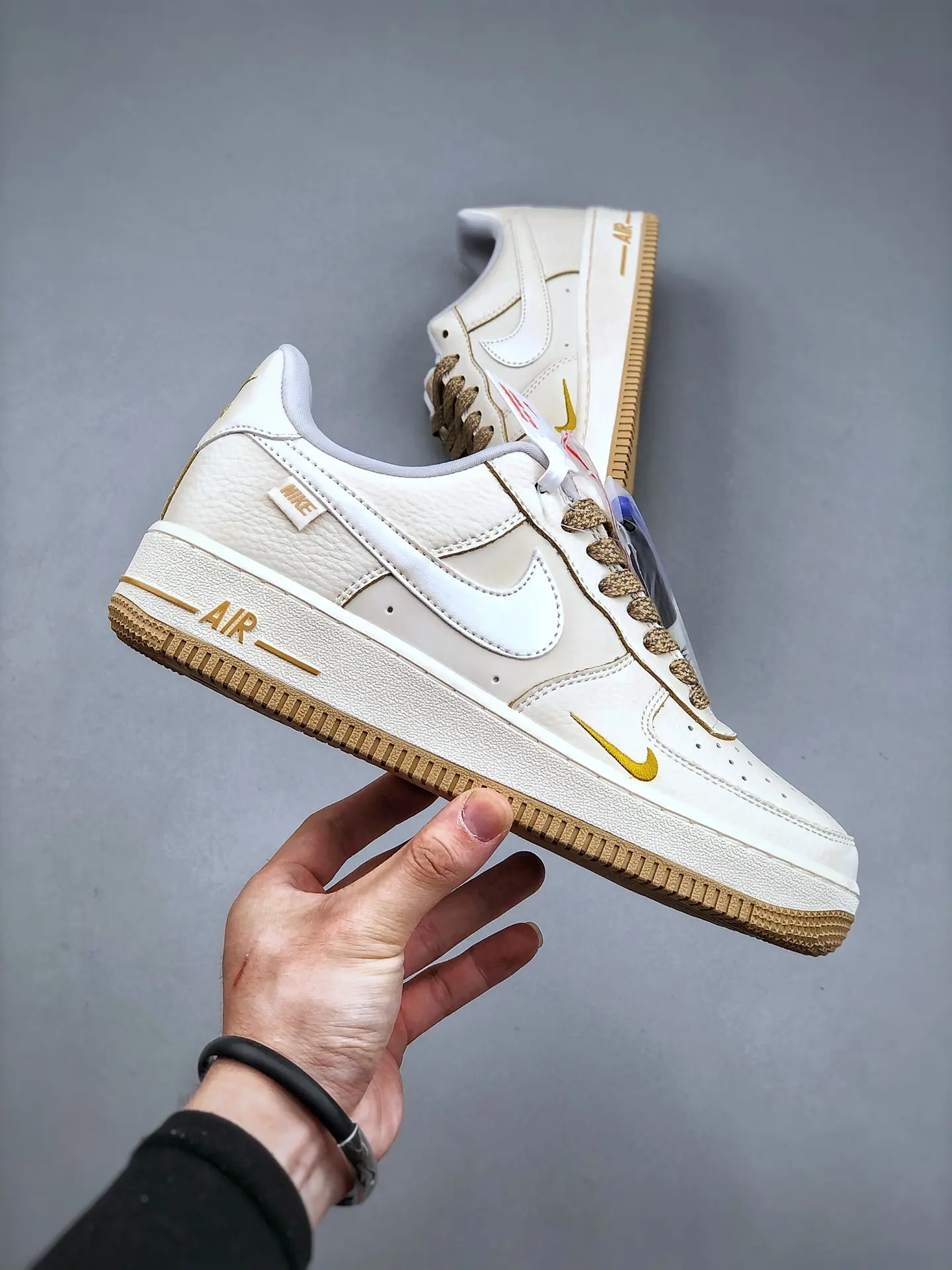 Nike Air Force 1 Low White Light Brown Replica: A Detailed Review | YtaYta