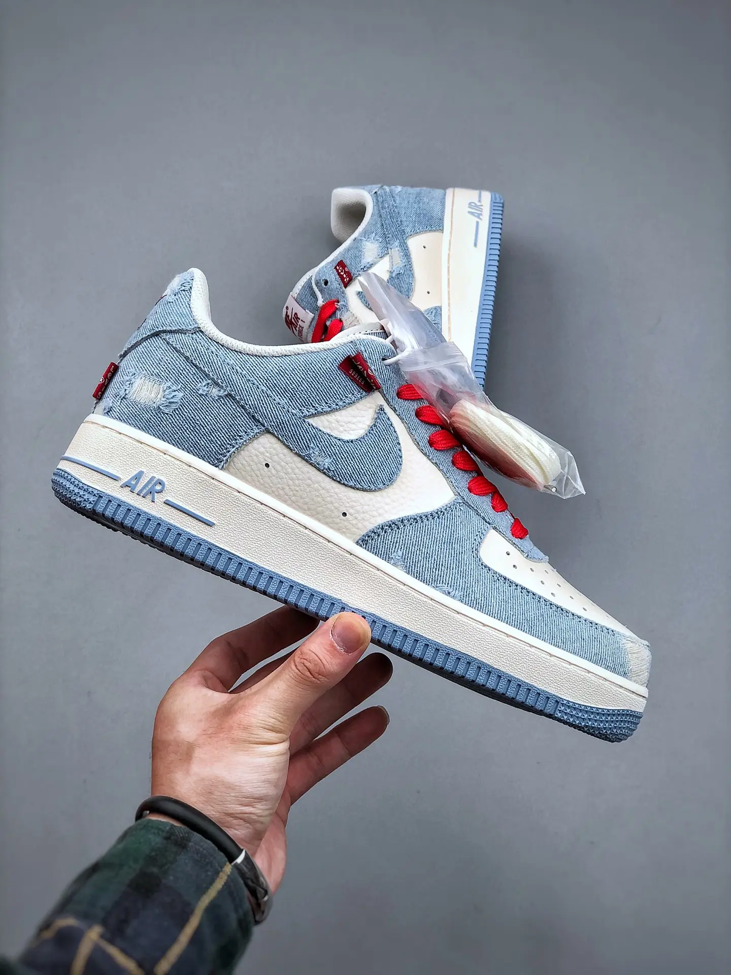 Levi’s x Nike Air Force 1 Low Blue Denim Replica: Affordable Style | YtaYta