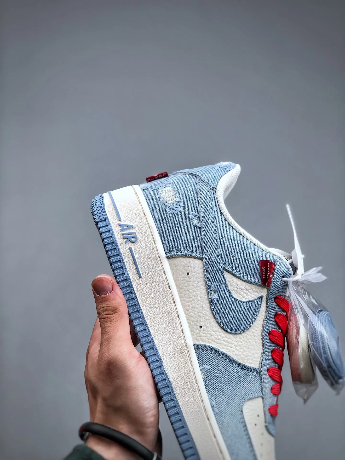 Levi’s x Nike Air Force 1 Low Blue Denim Replica: Affordable Style | YtaYta