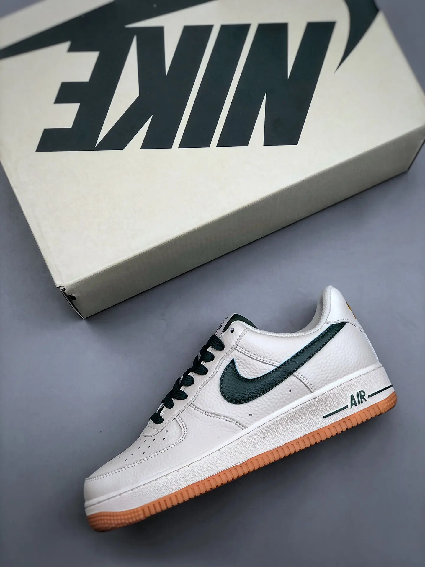 Nike Air Force 1 Replica Shoes: Summit White-Gorge Green Review | YtaYta