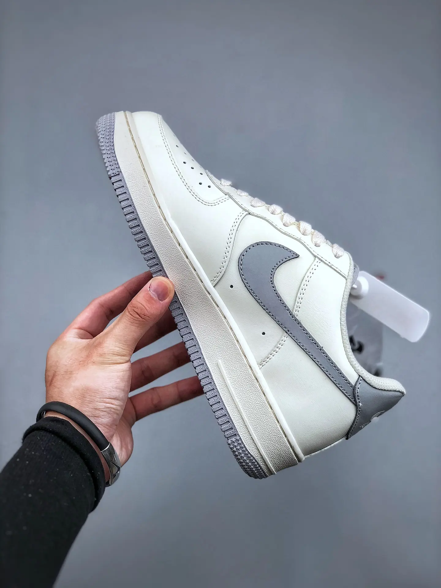 The World of Replica Air Force 1 Sneakers: Quality, Style, and Affordability | YtaYta