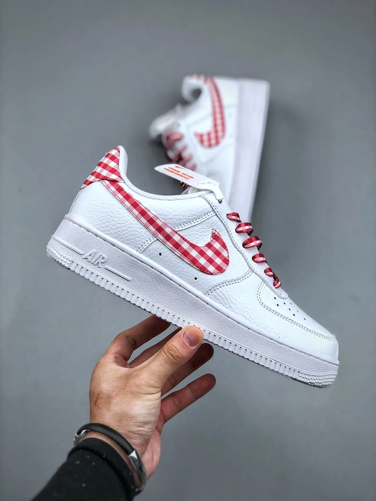 Unveiling the Nike Air Force 1 Low Supreme White: A Comprehensive Guide | YtaYta