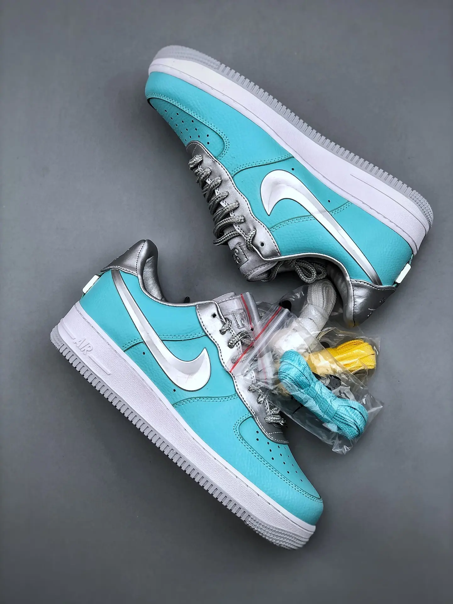 The Allure of Replica Nike Air Force 1s: Sky Blue and Silver Edition | YtaYta