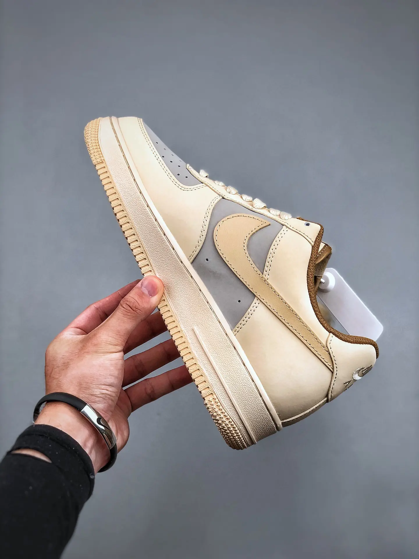 Ultimate Guide to Replica Air Force 1 Sneakers: Style, Quality, and Value | YtaYta