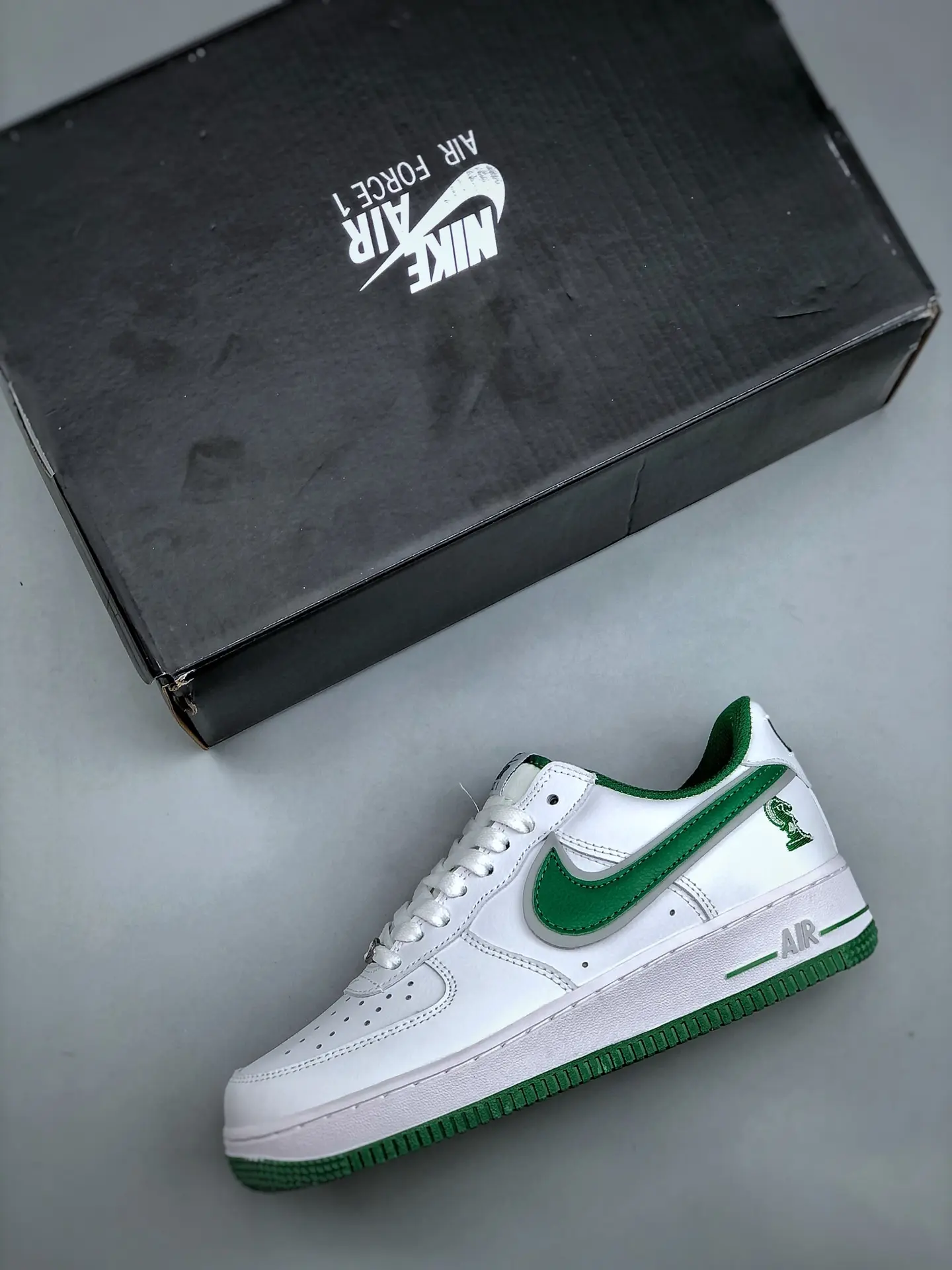 Unveiling the Replica Nike Air Force 1 Low: Green & White Edition | YtaYta