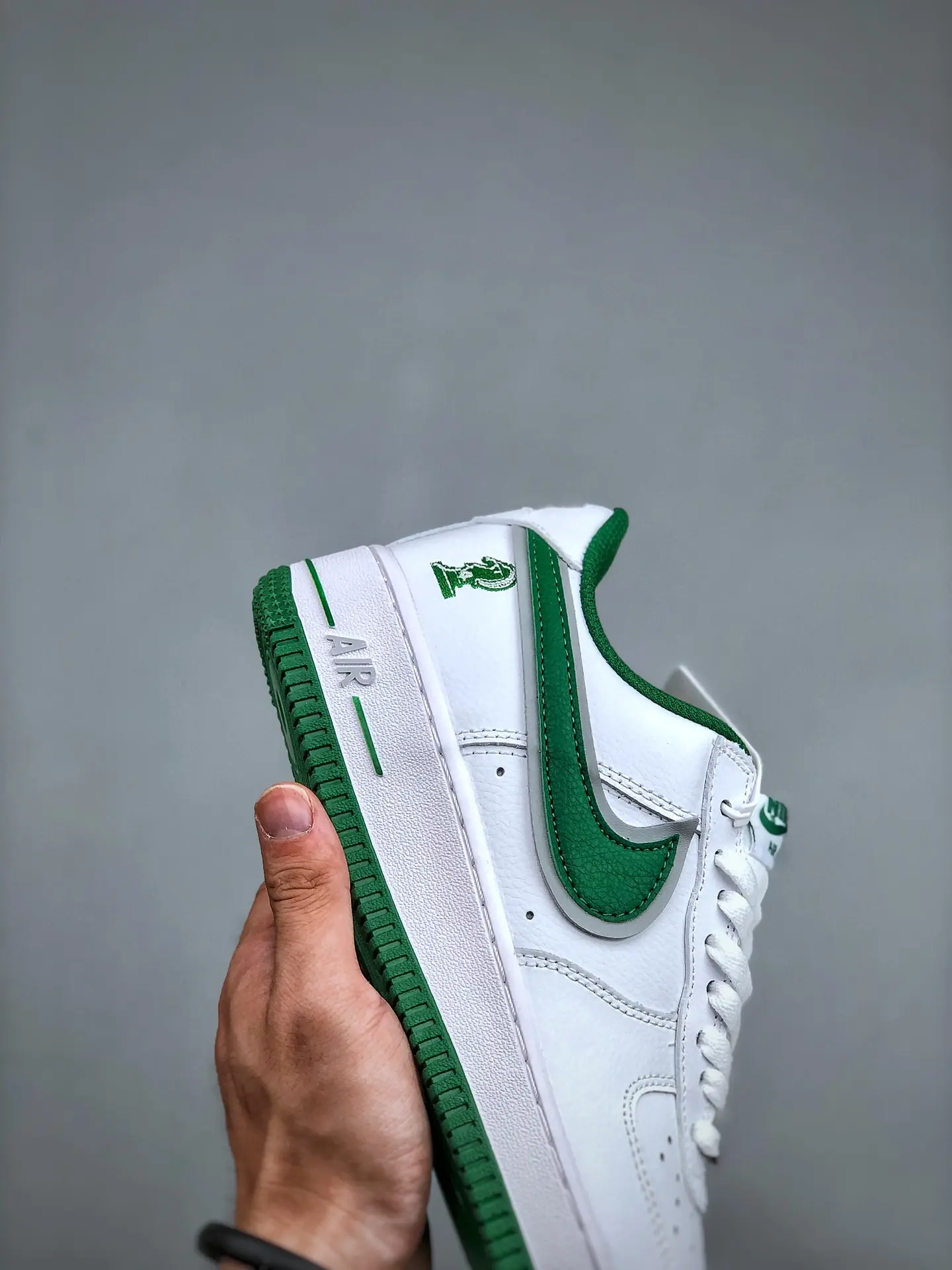 Unveiling the Replica Nike Air Force 1 Low: Green & White Edition | YtaYta