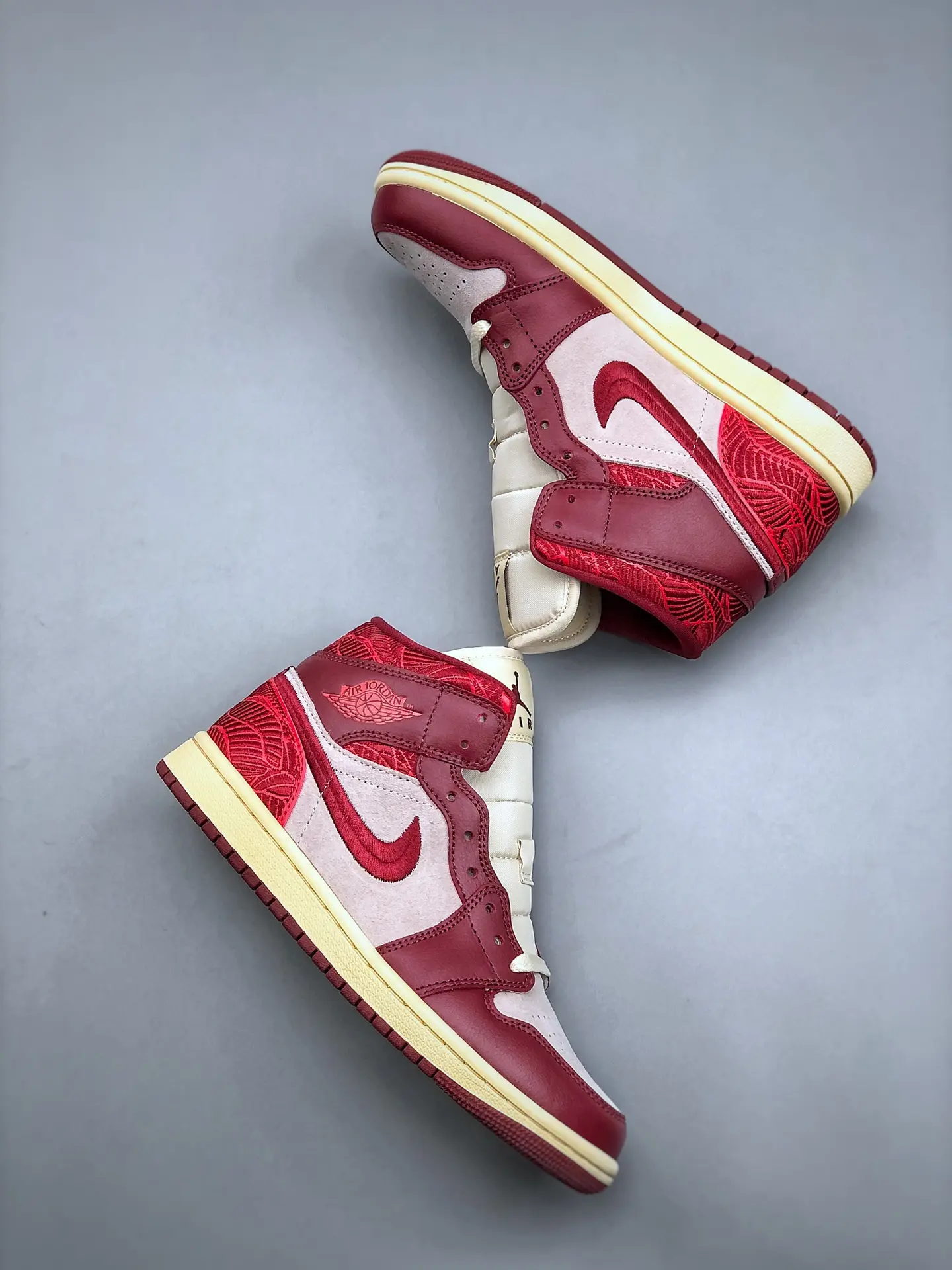 Women’s Replica Air Jordan 1 Mid White Red Review: A Comprehensive Guide | YtaYta