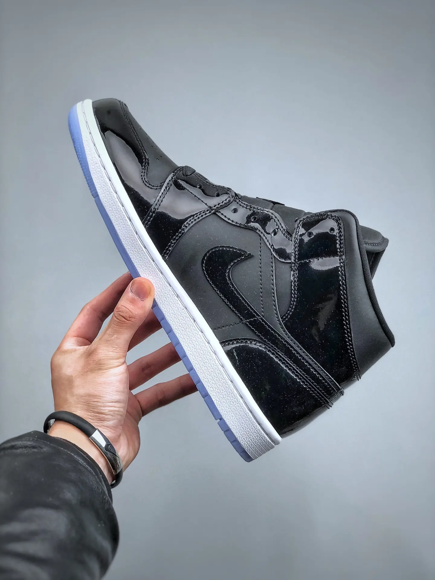 Unveiling the Replica Air Jordan 1 Mid SE 'Space Jam' Black Sneakers | YtaYta