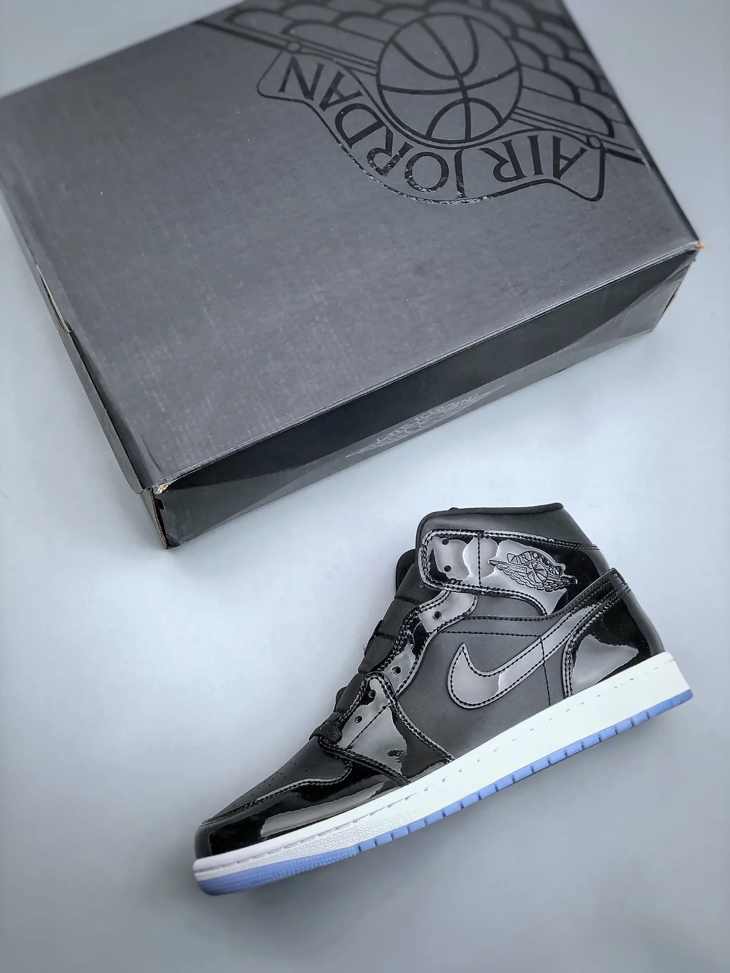 Unveiling the Replica Air Jordan 1 Mid SE 'Space Jam' Black Sneakers | YtaYta