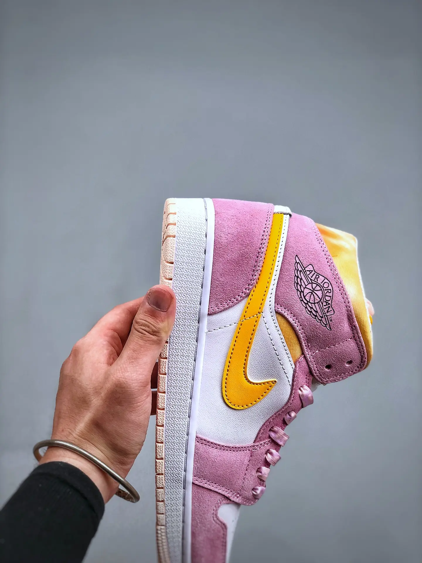 Replica Air Jordan 1 Mid SE Arctic Pink (GS) Review | YtaYta