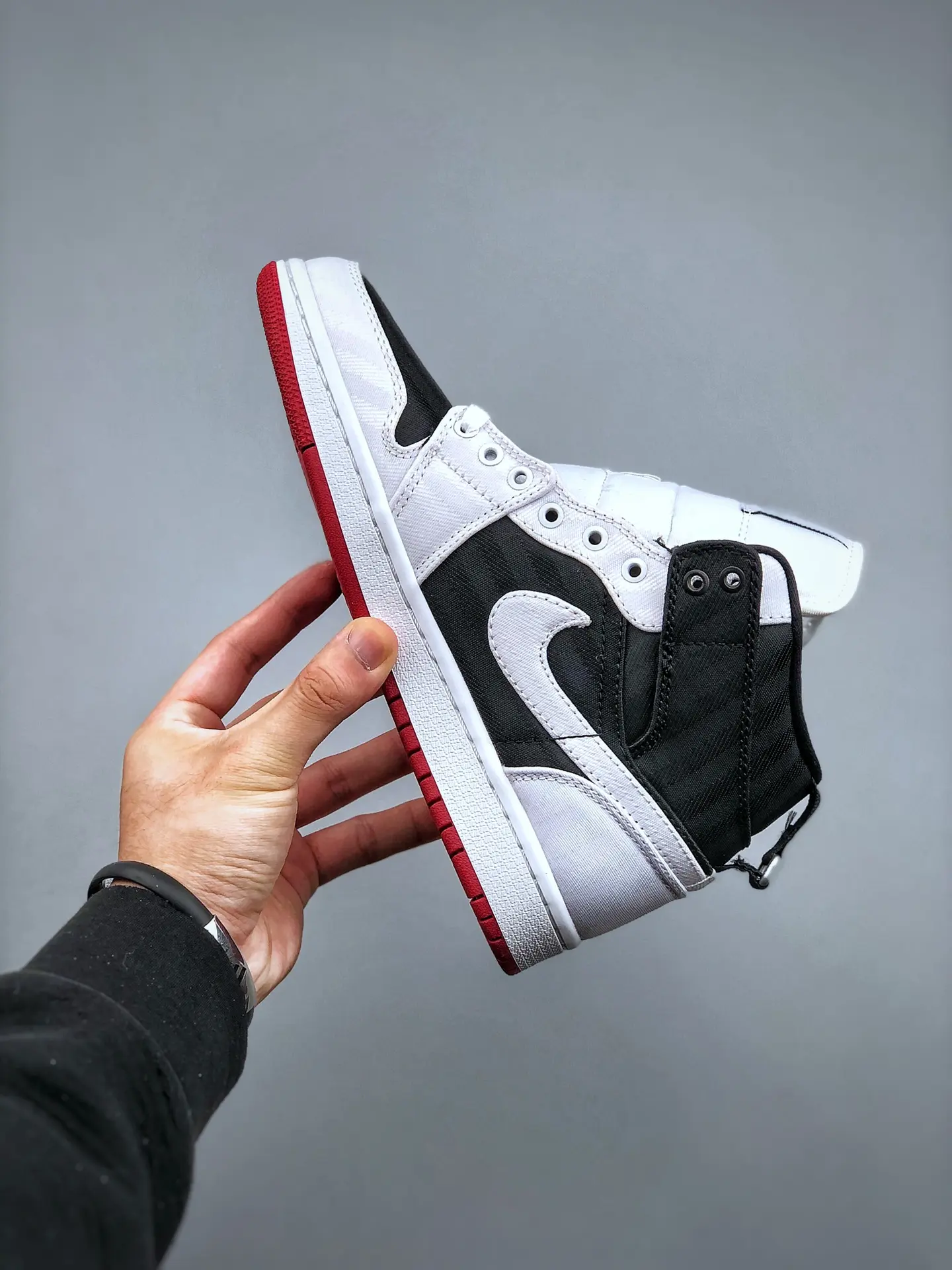 Unveiling the Replica Air Jordan 1 Mid SE Utility 'White Black Gym Red' | YtaYta