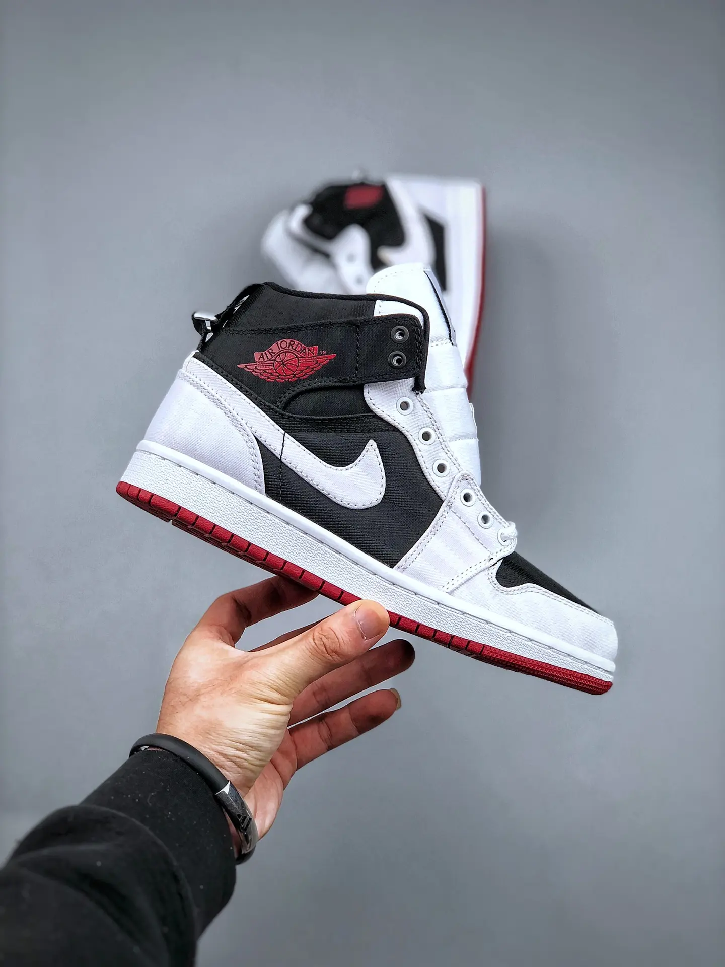 Unveiling the Replica Air Jordan 1 Mid SE Utility 'White Black Gym Red' | YtaYta