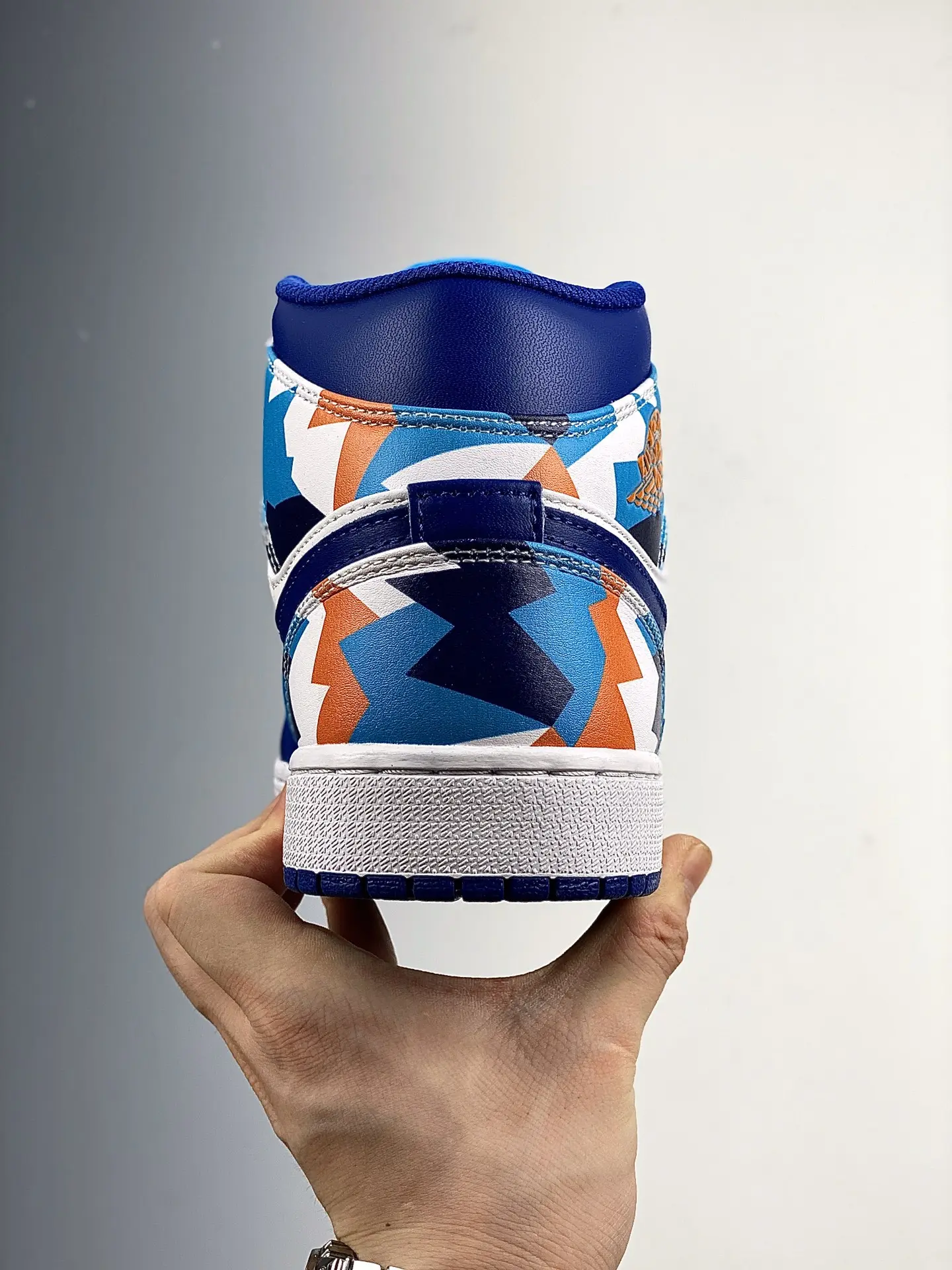 Air Jordan 1 Mid Geometric Print: A Splash of Colors in a Classic Design (Replica) | YtaYta