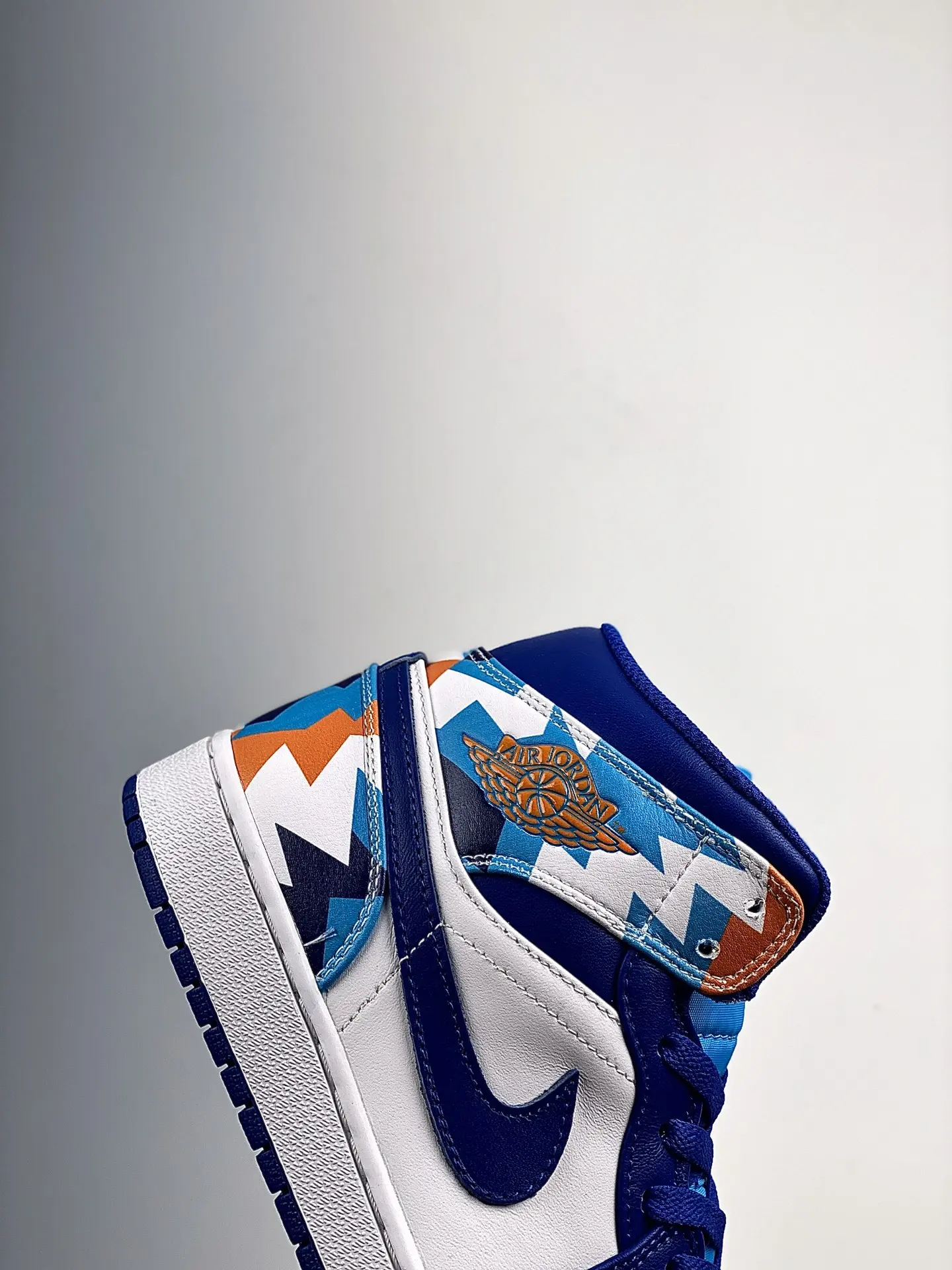 Air Jordan 1 Mid Geometric Print: A Splash of Colors in a Classic Design (Replica) | YtaYta