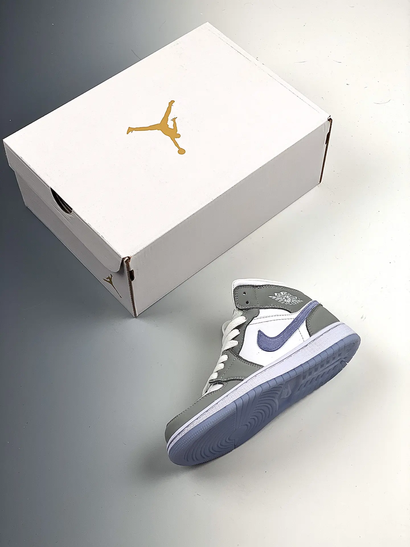 Replica Nike Air Jordan 1 Mid Wolf Grey Aluminum Review: Is It Worth the Hype? | YtaYta