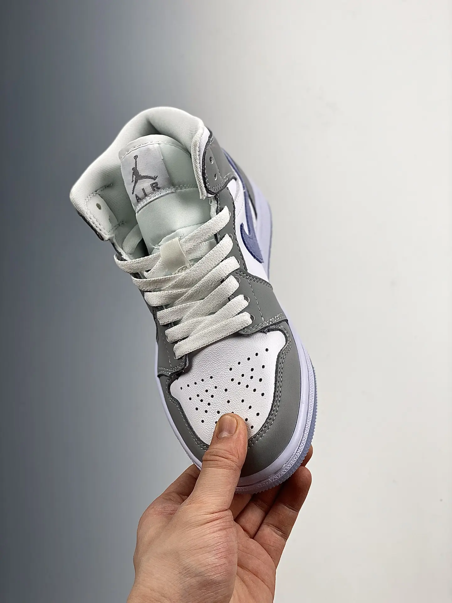 Replica Nike Air Jordan 1 Mid Wolf Grey Aluminum Review: Is It Worth the Hype? | YtaYta