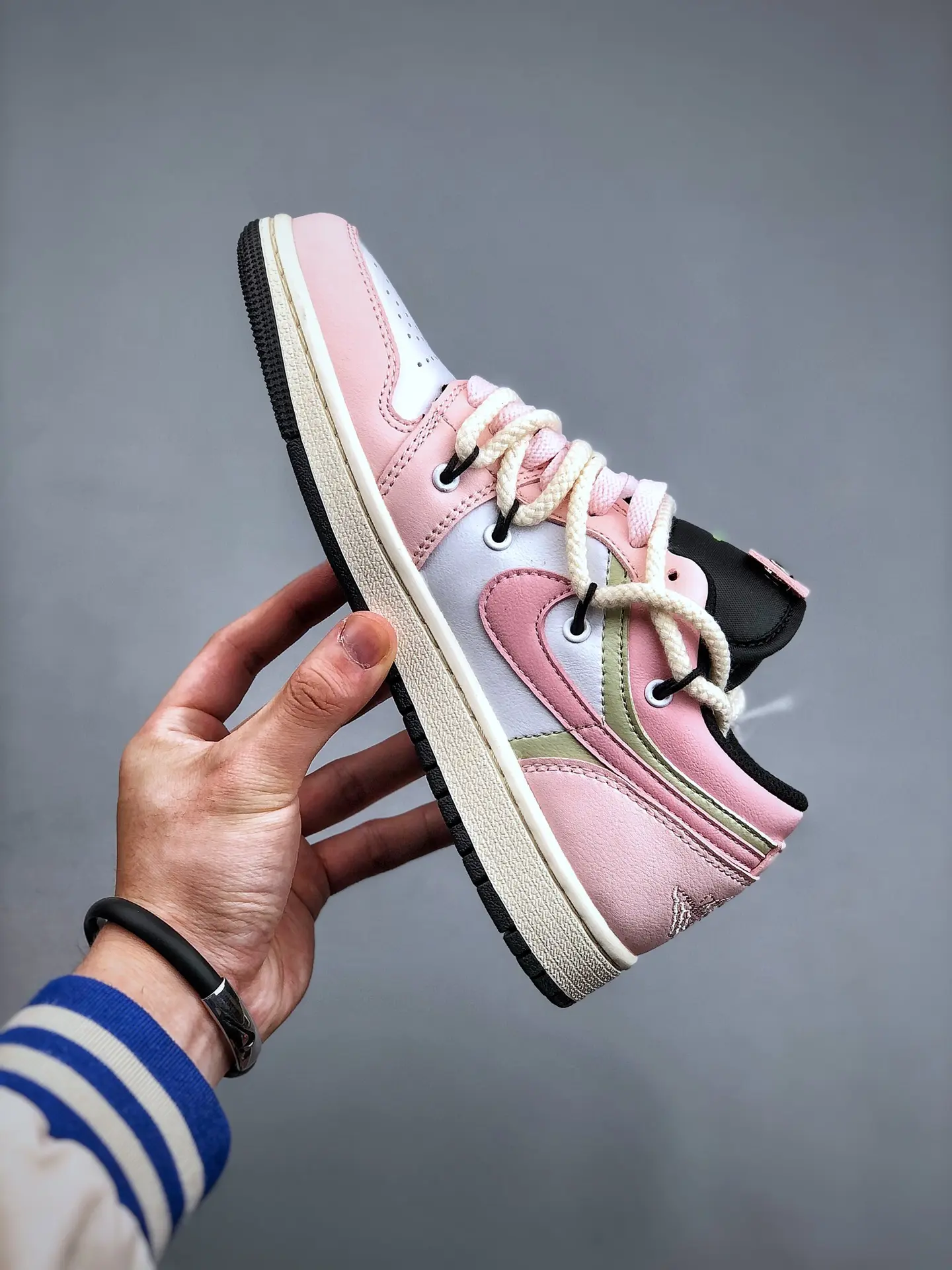 Fake vs. Real: Air Jordan 1 Low Pink Yellow Grey and Nike Dunk Low LX Pink Foam Review | YtaYta