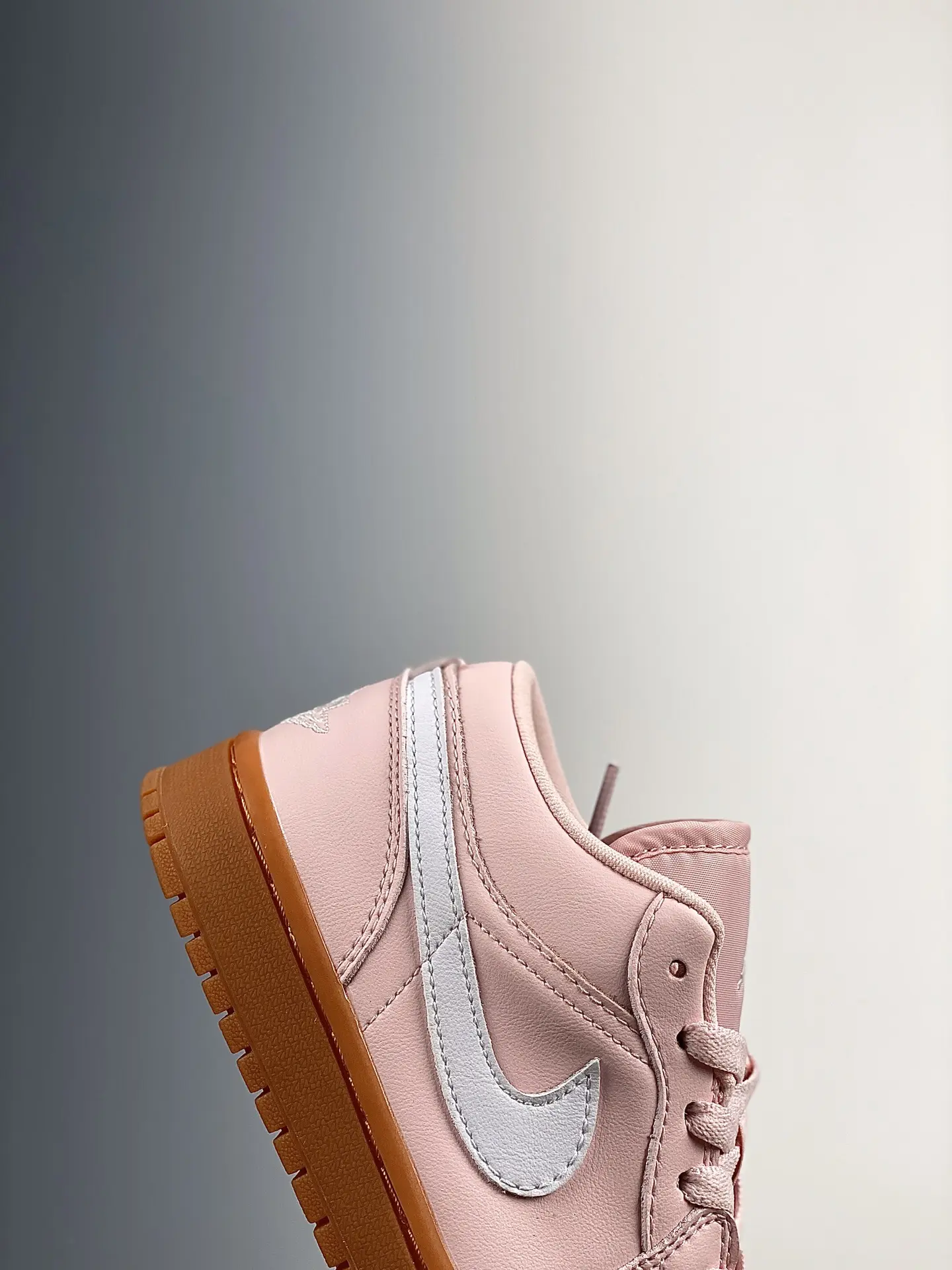 Unveiling the Replica Air Jordan 1 Low Arctic Pink Gum Sneakers | YtaYta