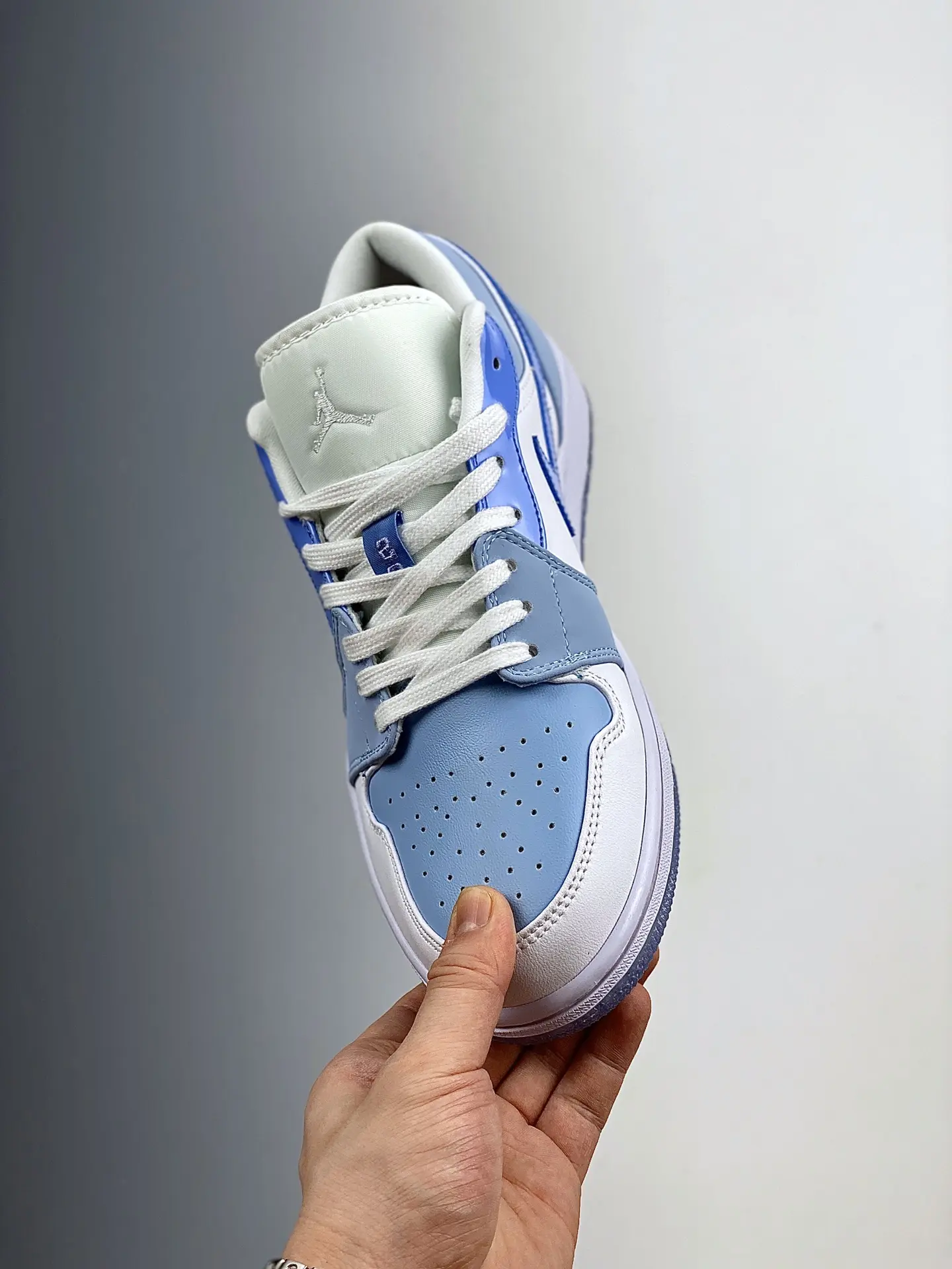 Air Jordan 1 Low Golf 'UNC' Replica Review: Pros, Cons, and Comparisons | YtaYta