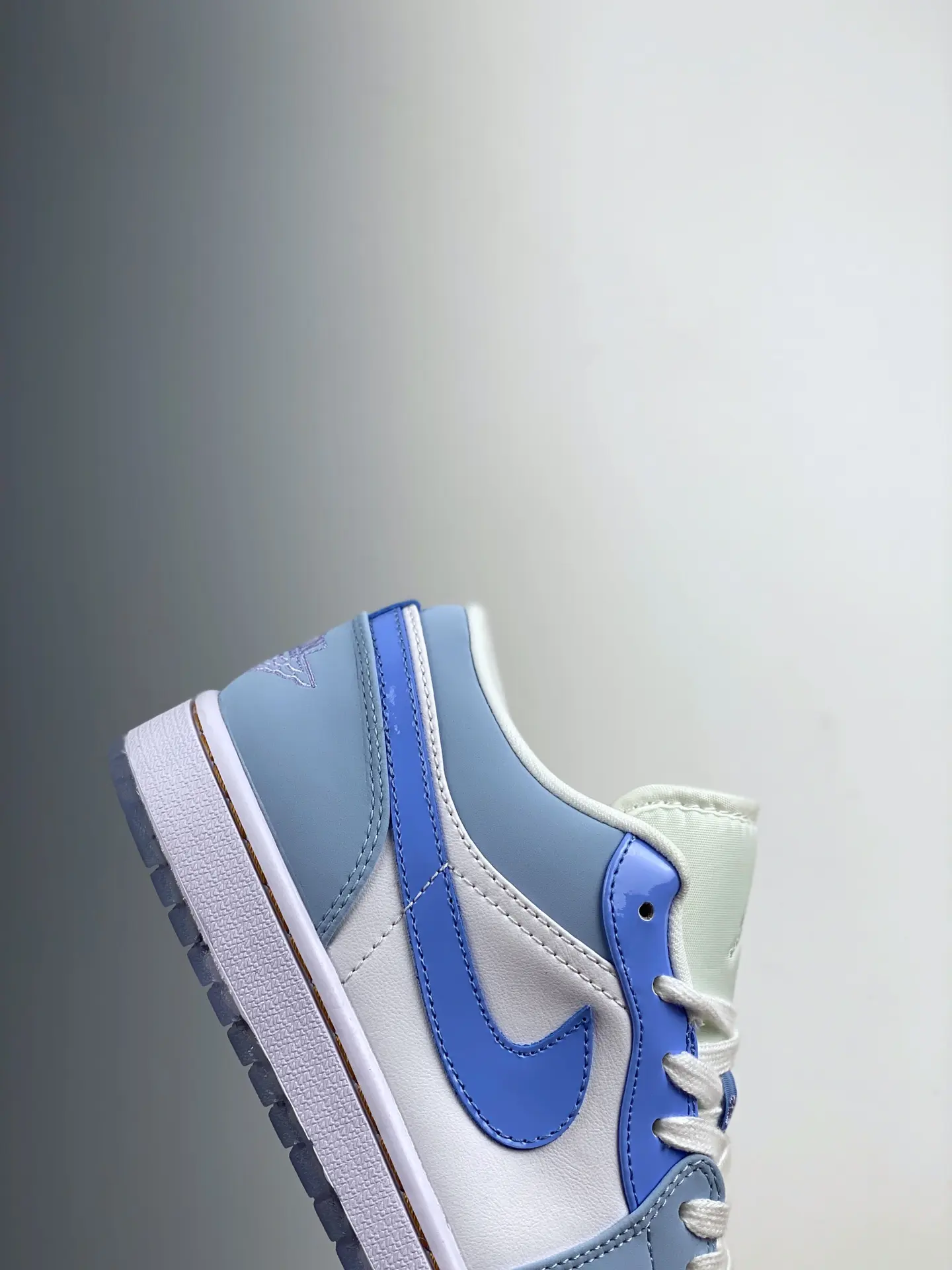 Air Jordan 1 Low Golf 'UNC' Replica Review: Pros, Cons, and Comparisons | YtaYta