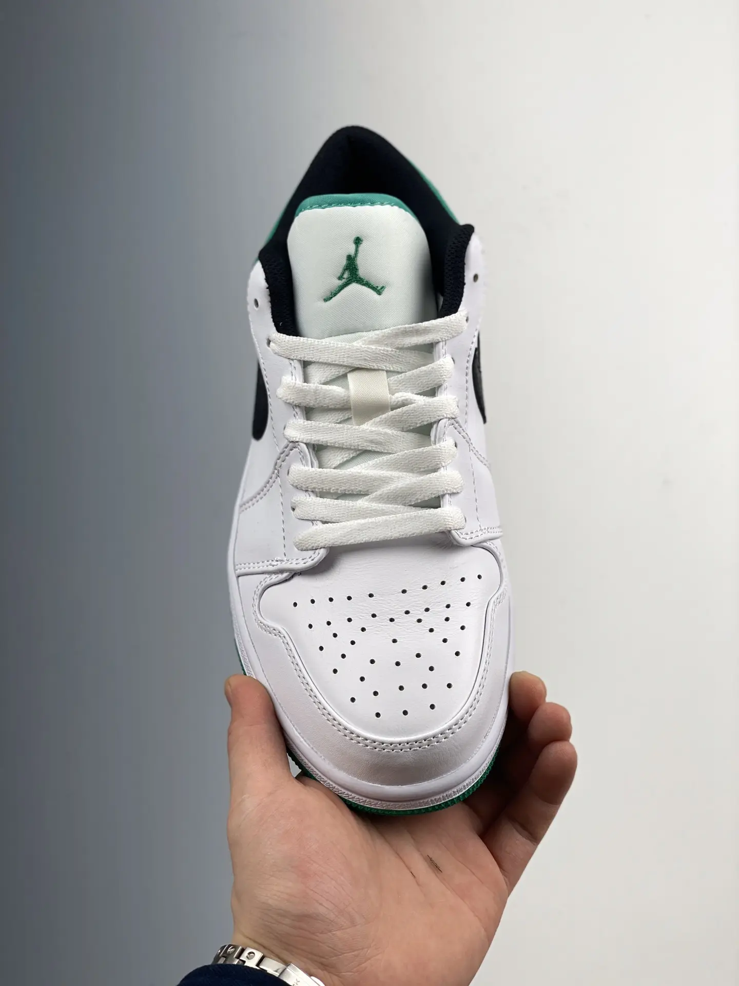 The Replica Air Jordan 1 Low White Lucky Green Review | YtaYta